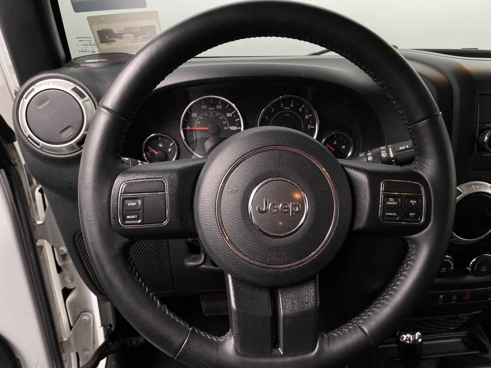 Thumbnail: 2017 Jeep Wrangler - 5