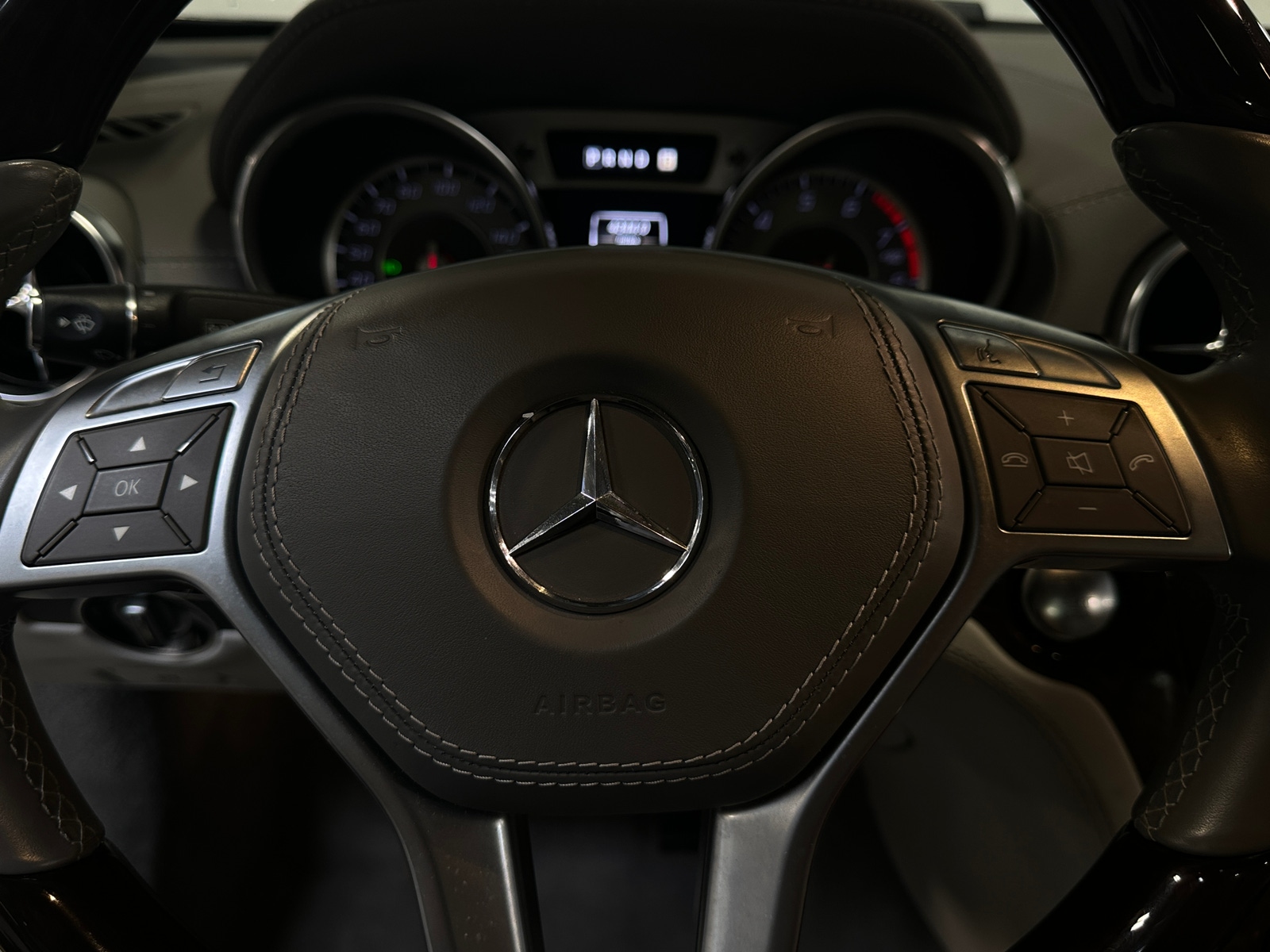 Thumbnail: 2013 Mercedes-Benz SL-Class - 4