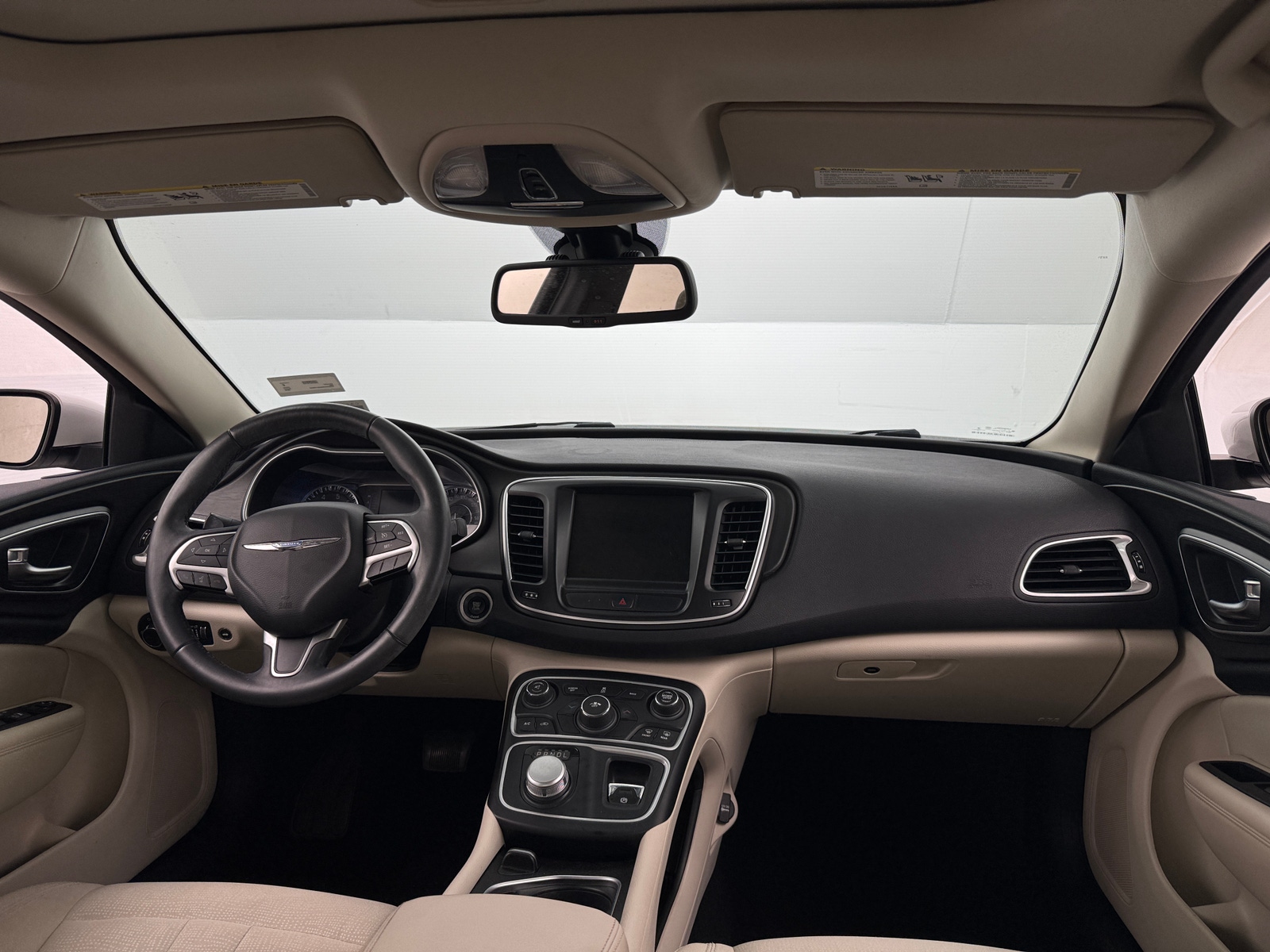 Thumbnail: 2016 Chrysler 200 - 3
