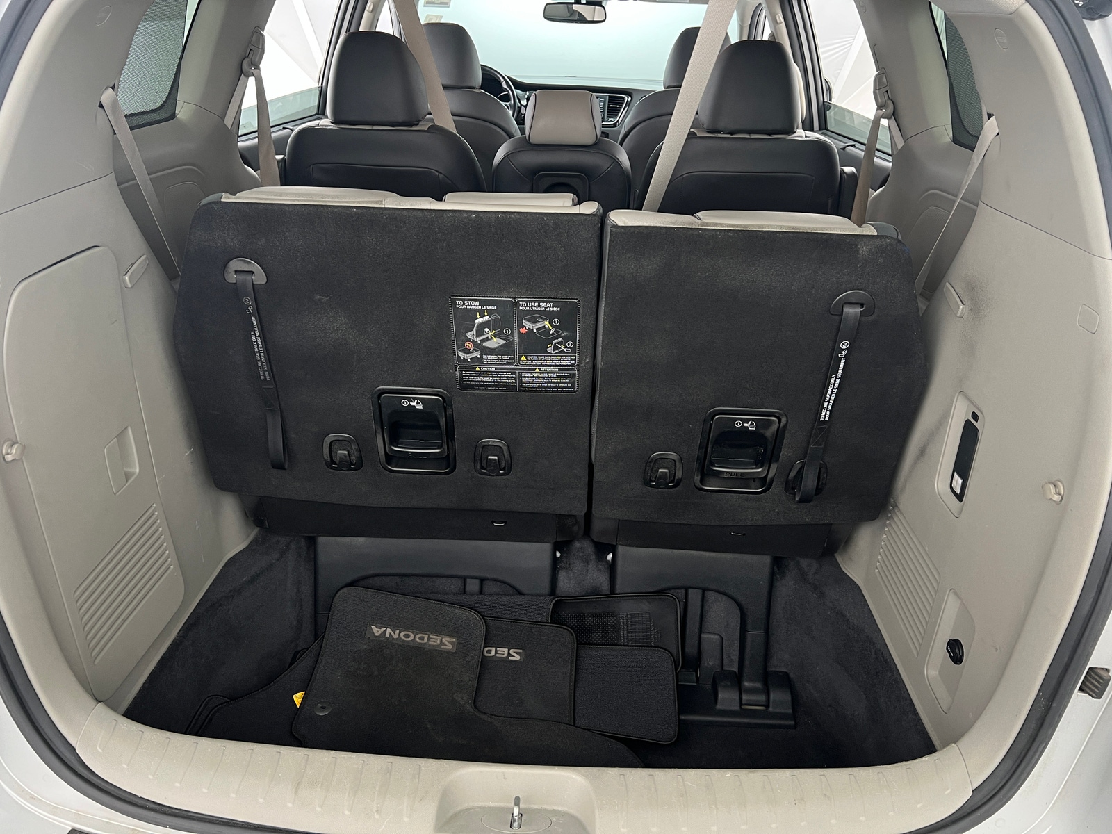 Thumbnail: 2017 Kia Sedona - 6