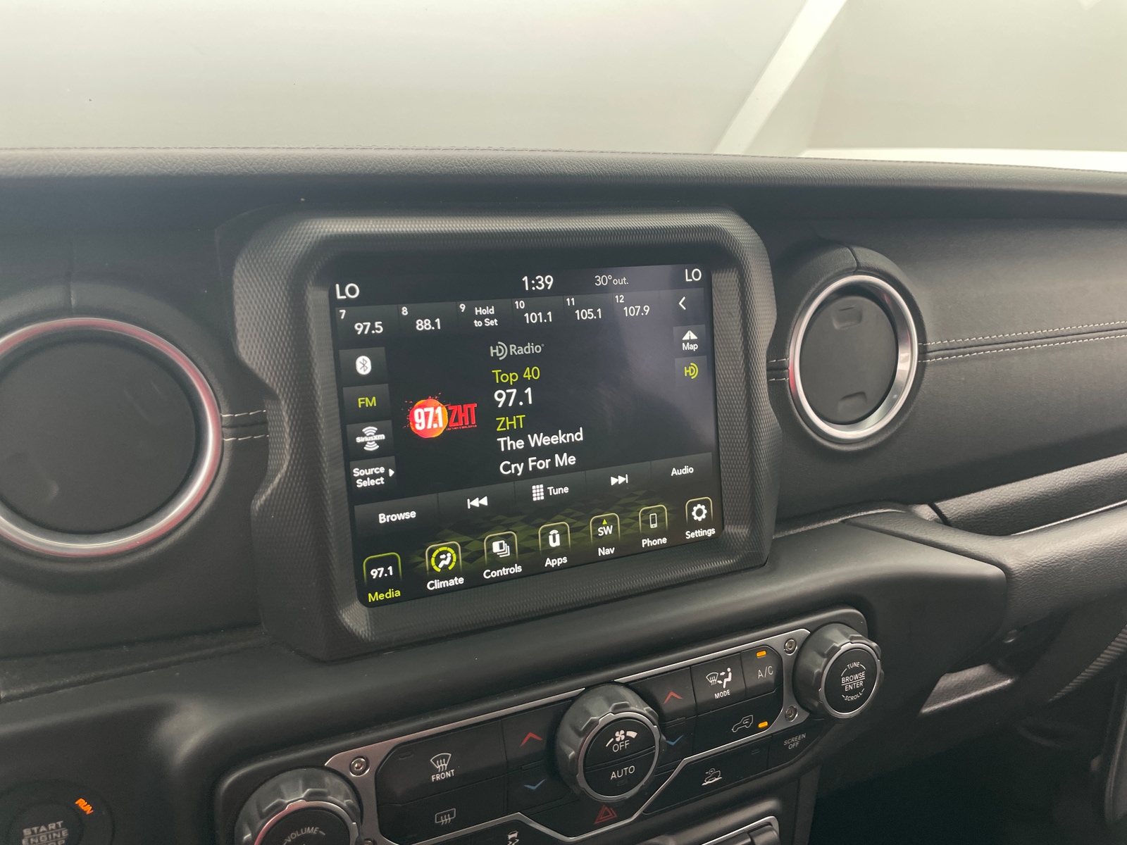 Thumbnail: 2023 Jeep Wrangler - 3