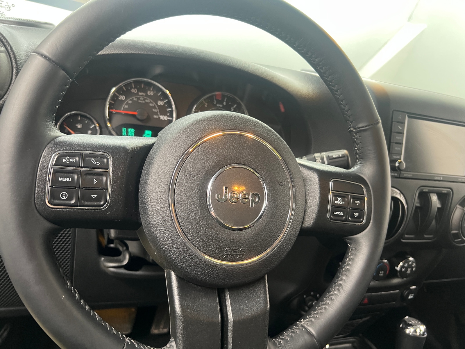 Thumbnail: 2017 Jeep Wrangler - 5