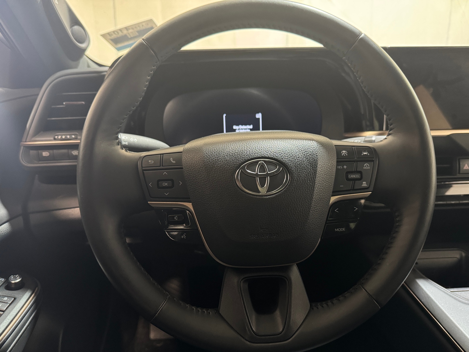Thumbnail: 2023 Toyota Crown - 5