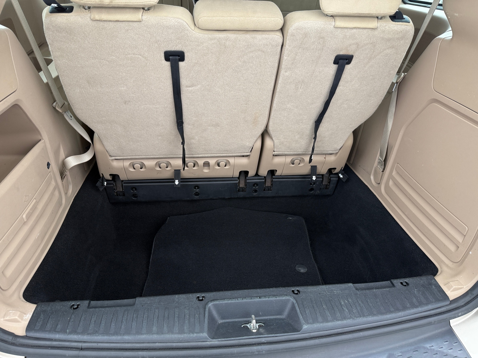 Thumbnail: 2016 Dodge Grand Caravan - 7