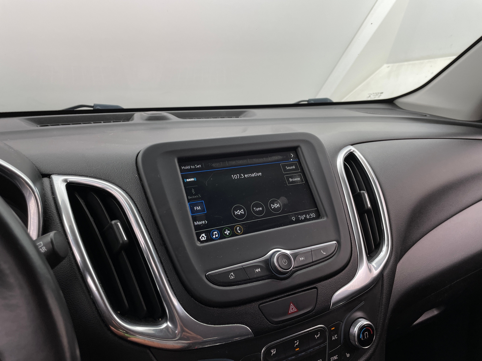 Thumbnail: 2019 Chevrolet Equinox - 4