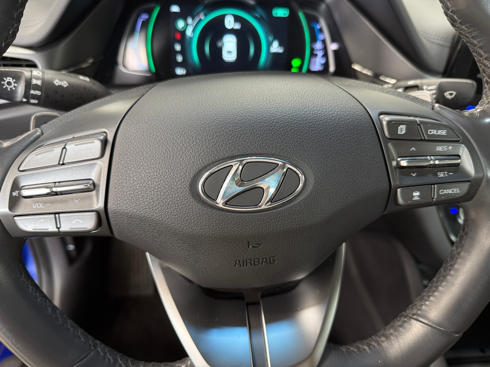 Thumbnail: 2022 Hyundai Ioniq - 4
