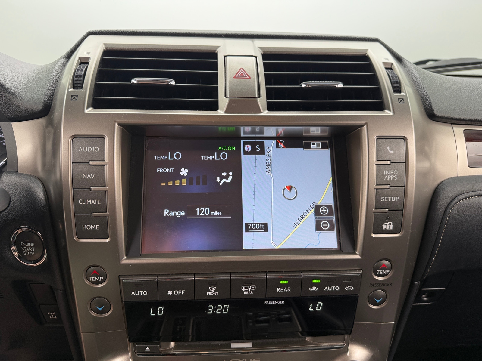 Thumbnail: 2014 Lexus GX - 3