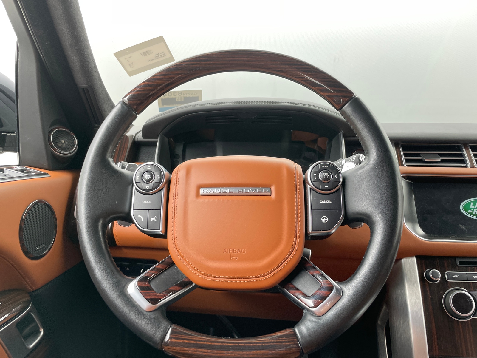 Thumbnail: 2017 Land Rover Range Rover - 4