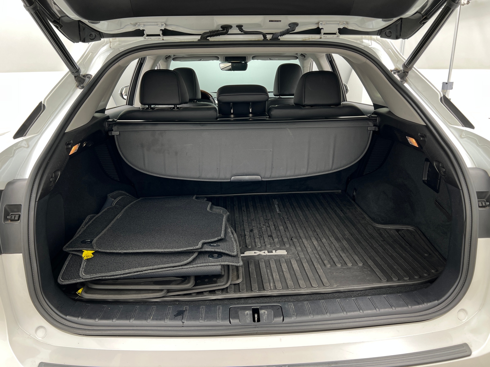 Thumbnail: 2016 Lexus RX - 6