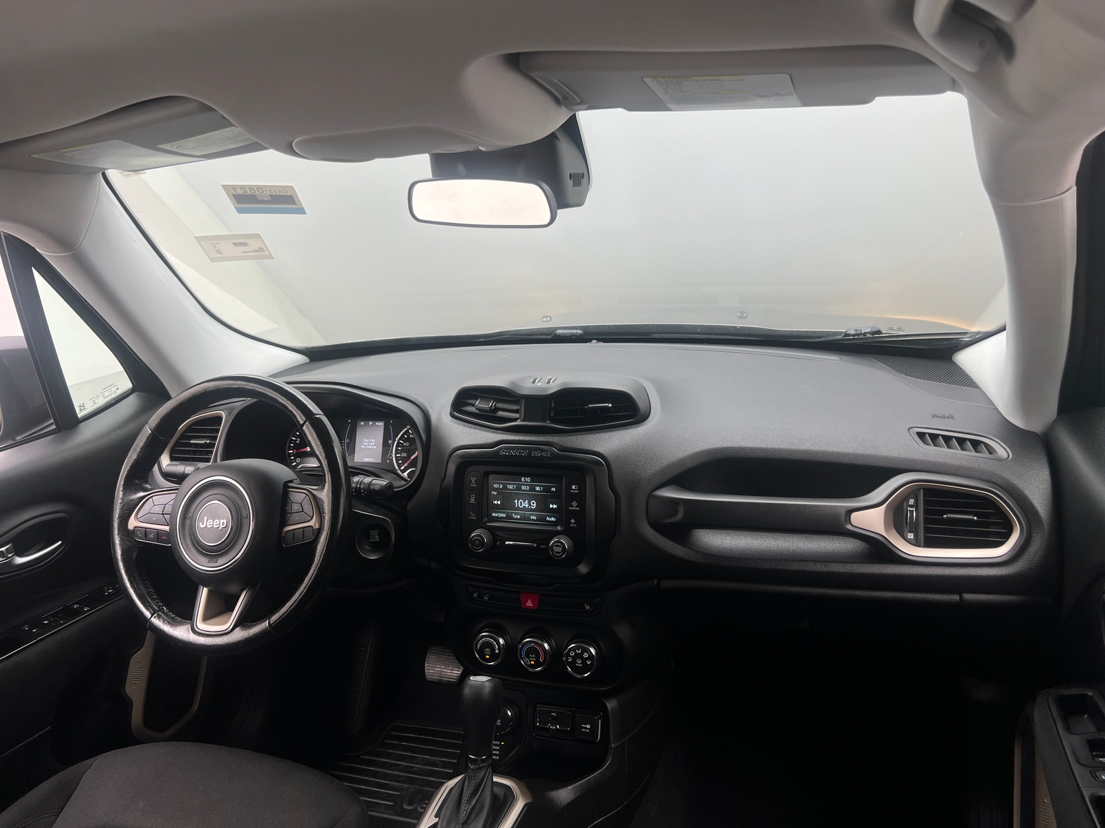 Thumbnail: 2017 Jeep Renegade - 3