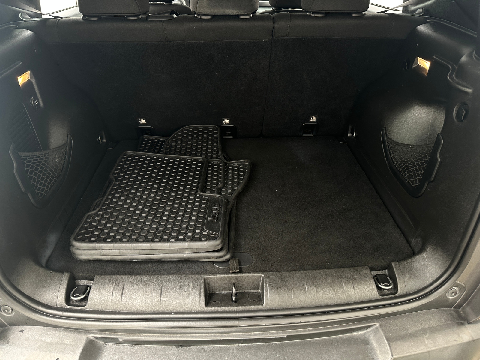 Thumbnail: 2017 Jeep Renegade - 7