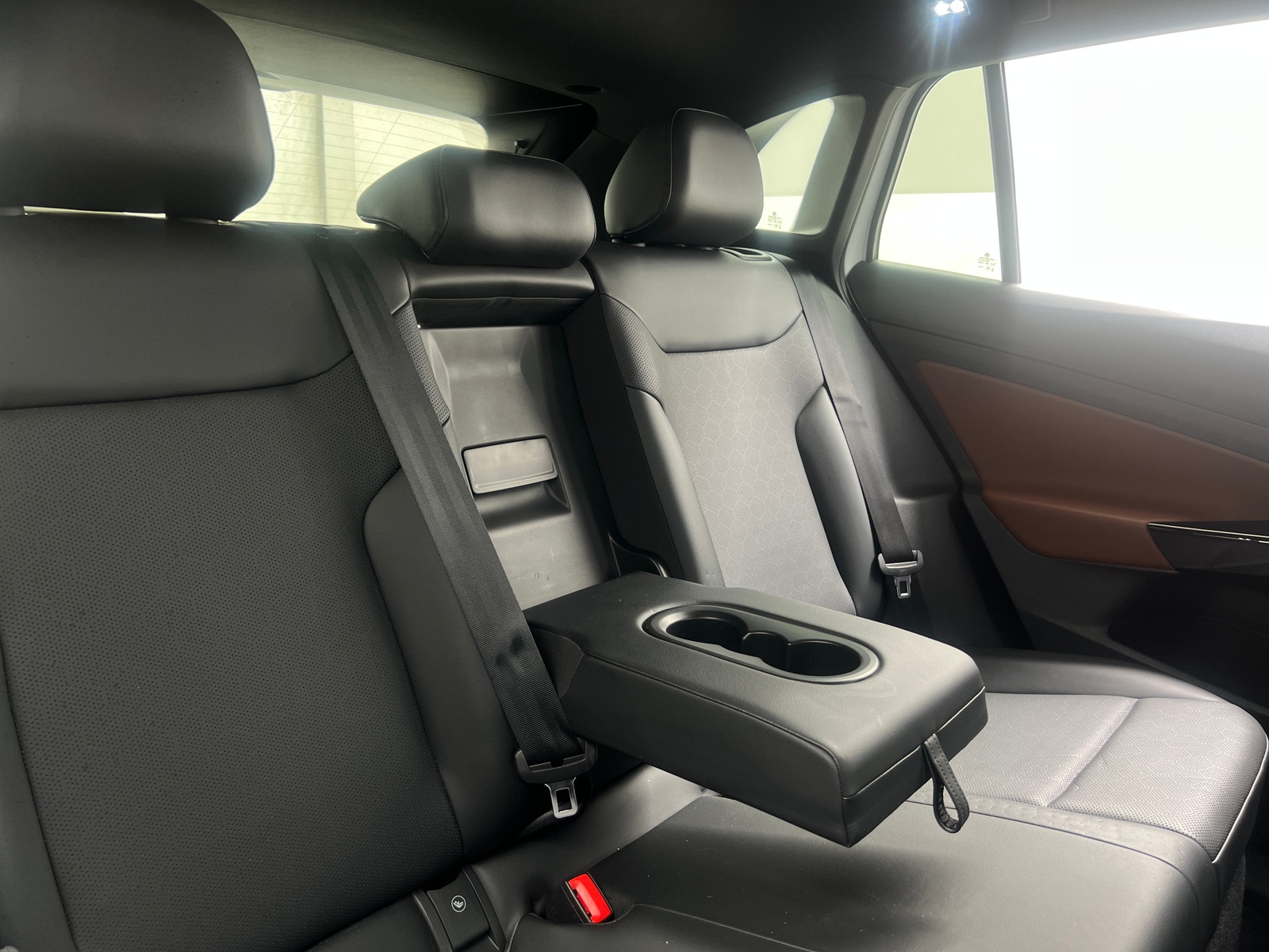 Thumbnail: 2021 Volkswagen ID.4 - 5