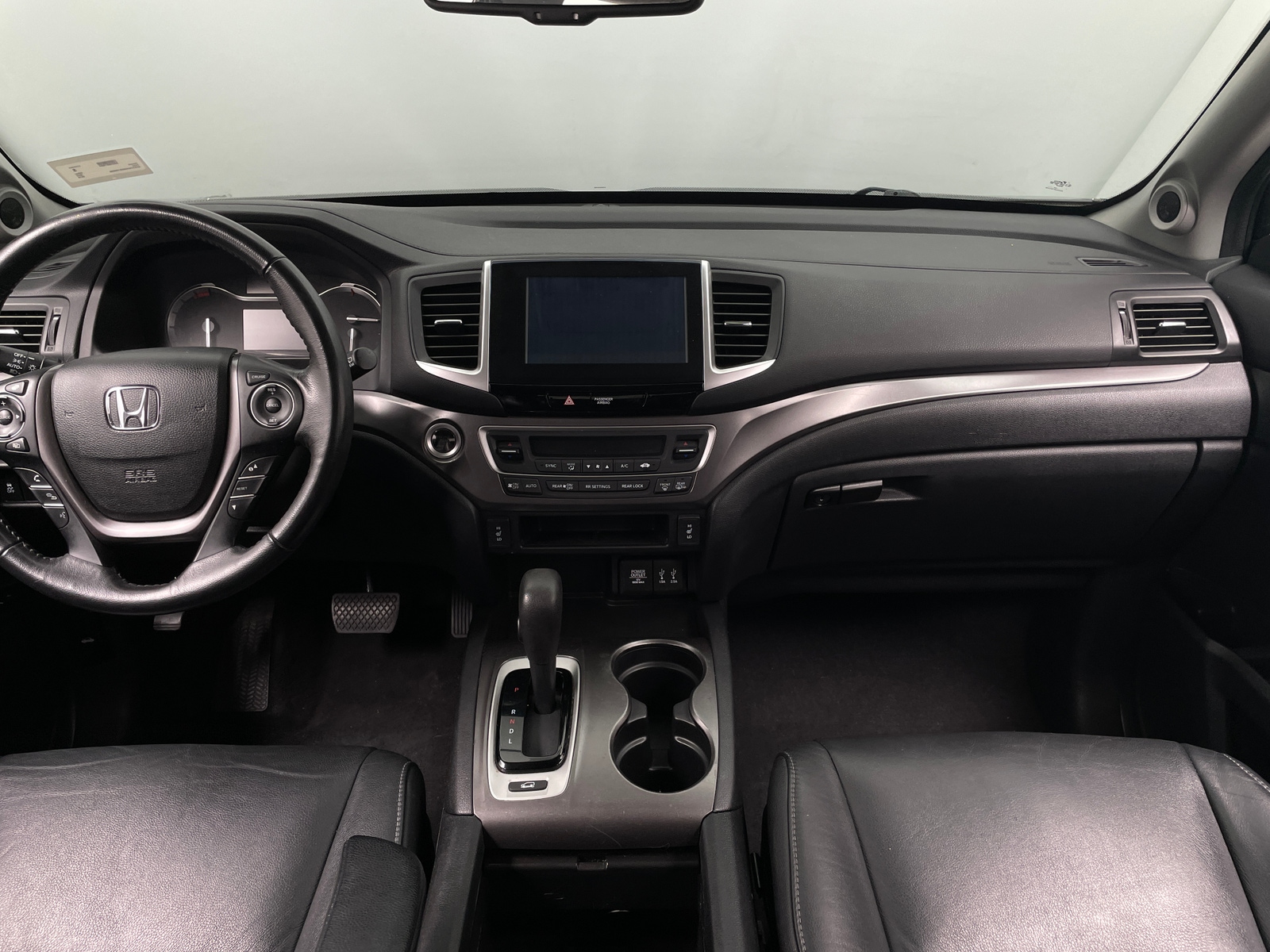 Thumbnail: 2016 Honda Pilot - 2
