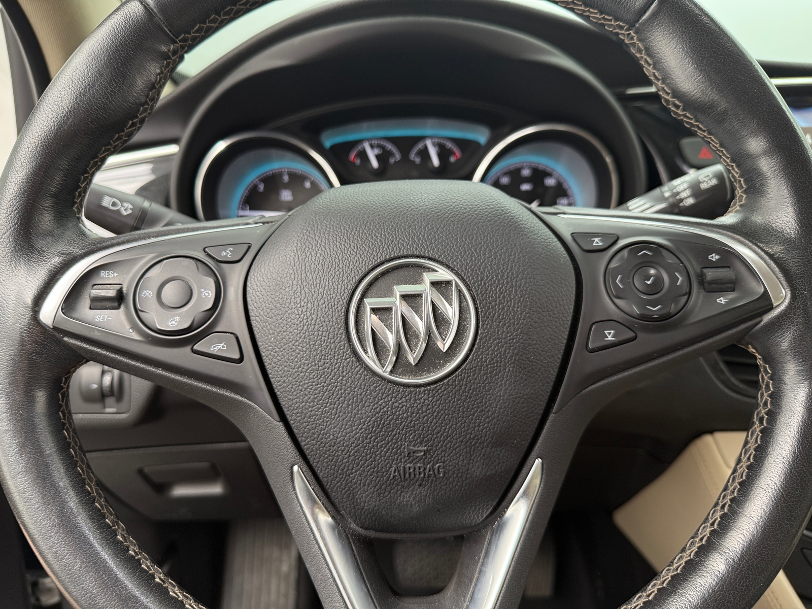 Thumbnail: 2017 Buick Envision - 4