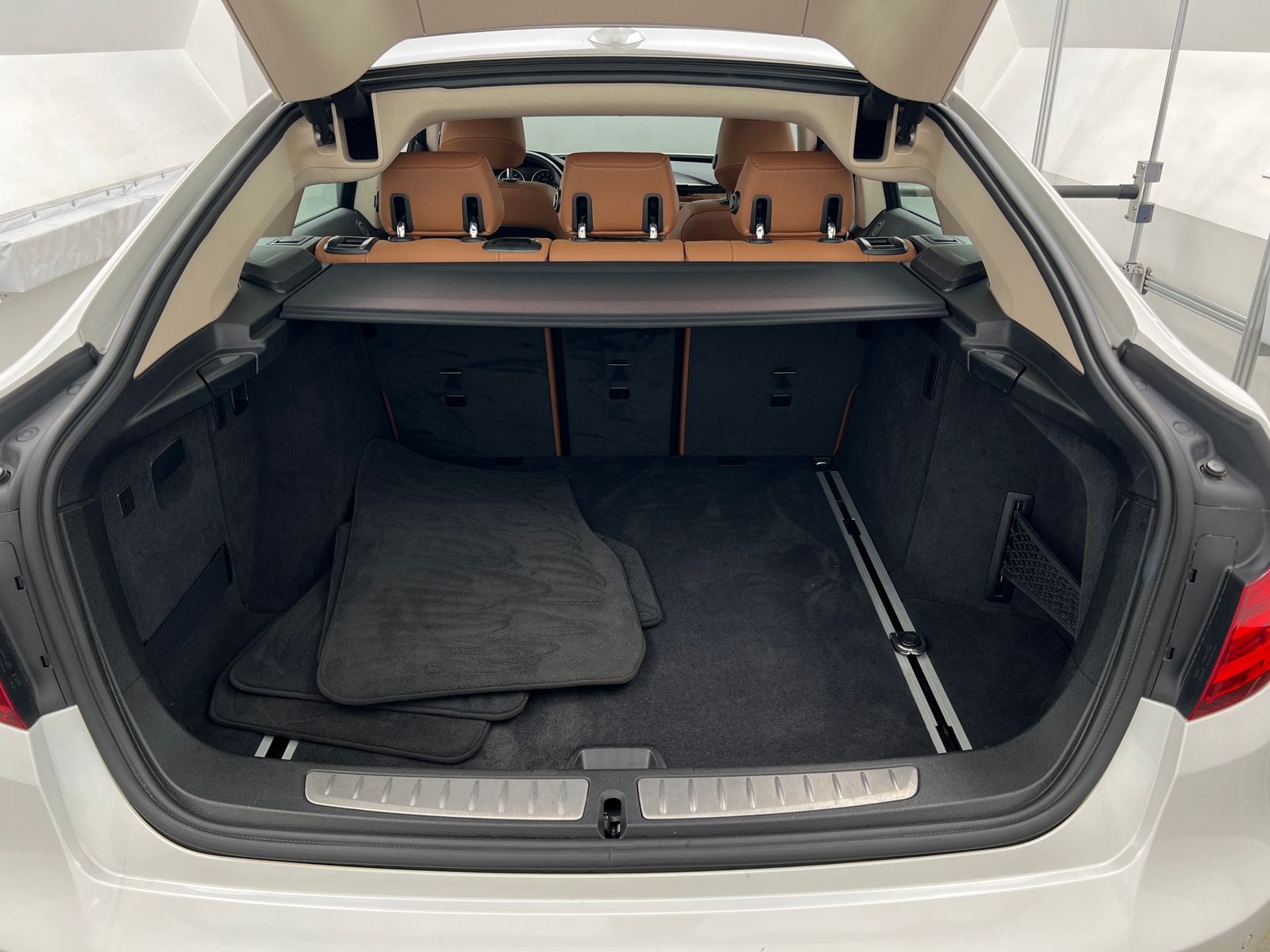 Thumbnail: 2015 BMW 3 Series - 6