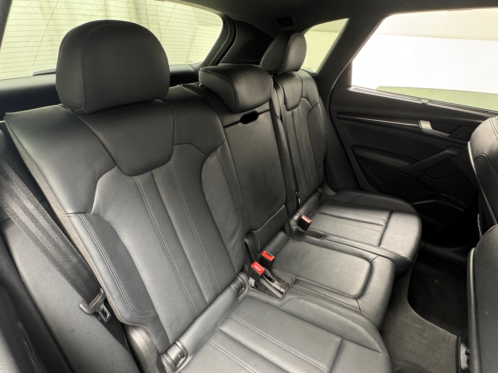 Thumbnail: 2018 Audi SQ5 - 5