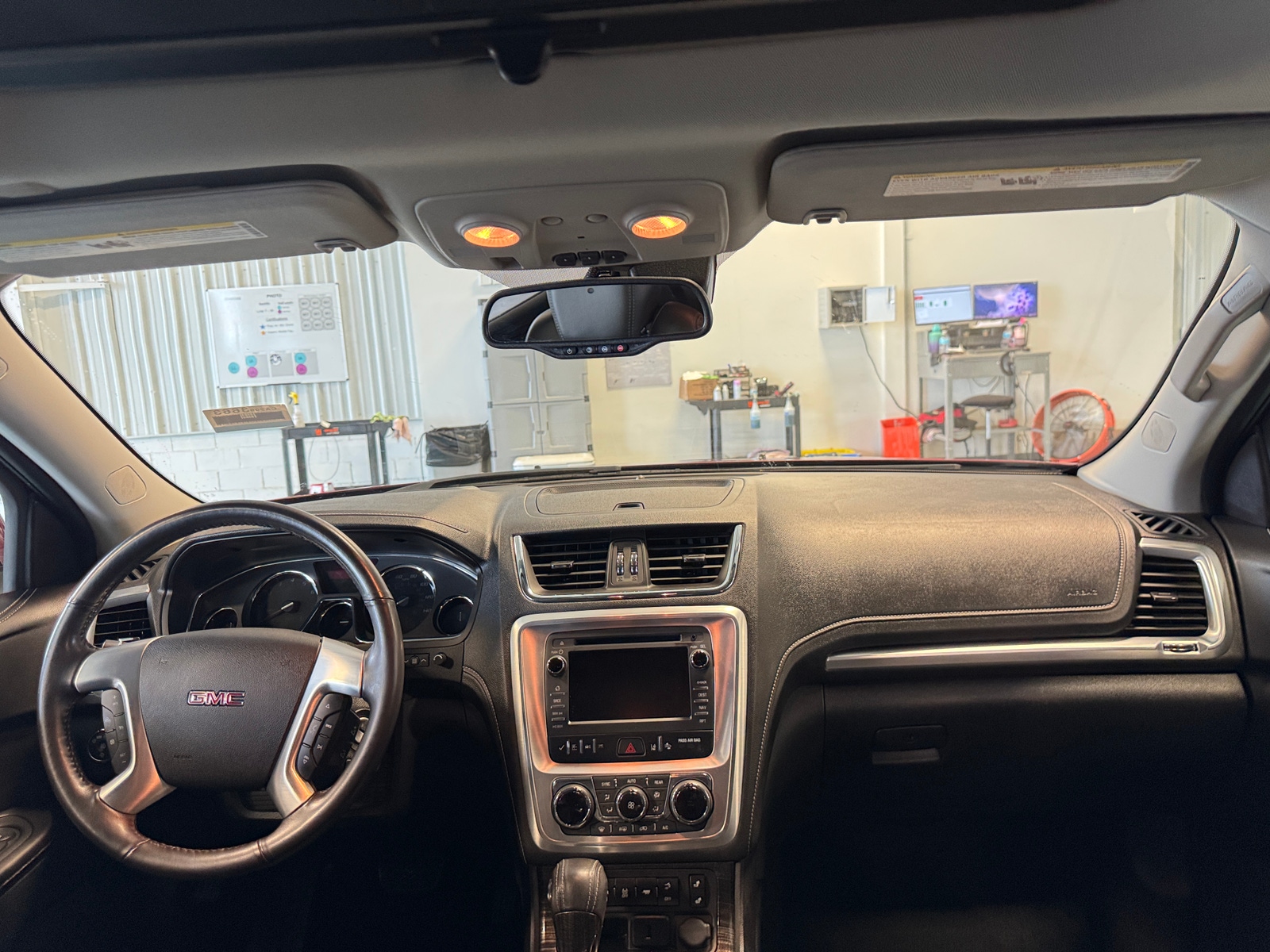 Thumbnail: 2017 GMC Acadia - 2