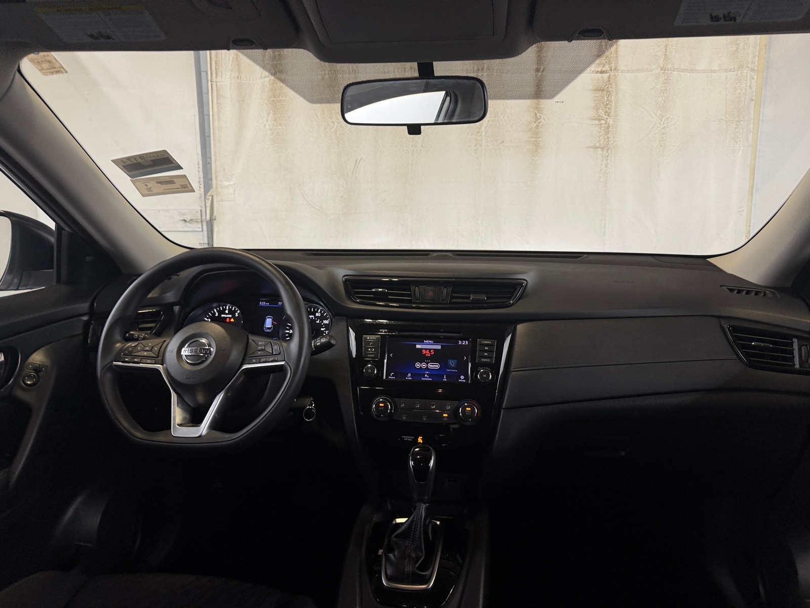 Thumbnail: 2018 Nissan Rogue - 3
