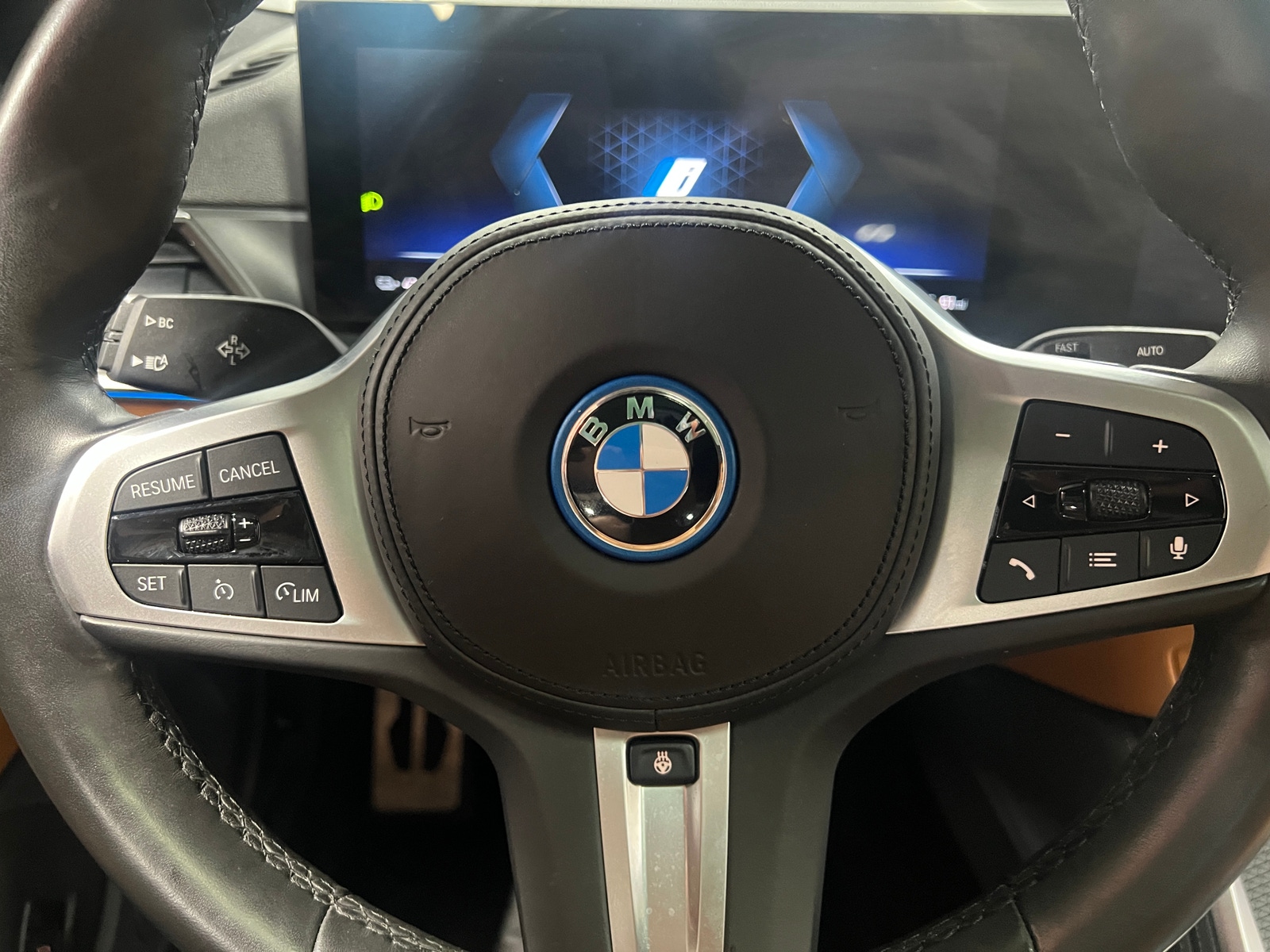 Thumbnail: 2023 BMW i4 - 3