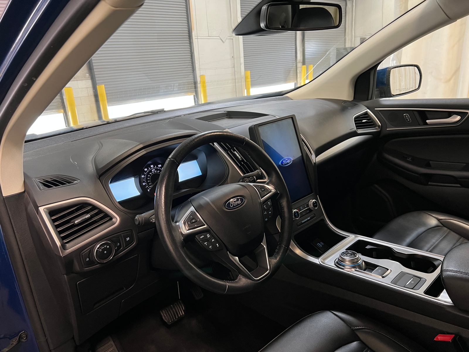 Thumbnail: 2023 Ford Edge - 2