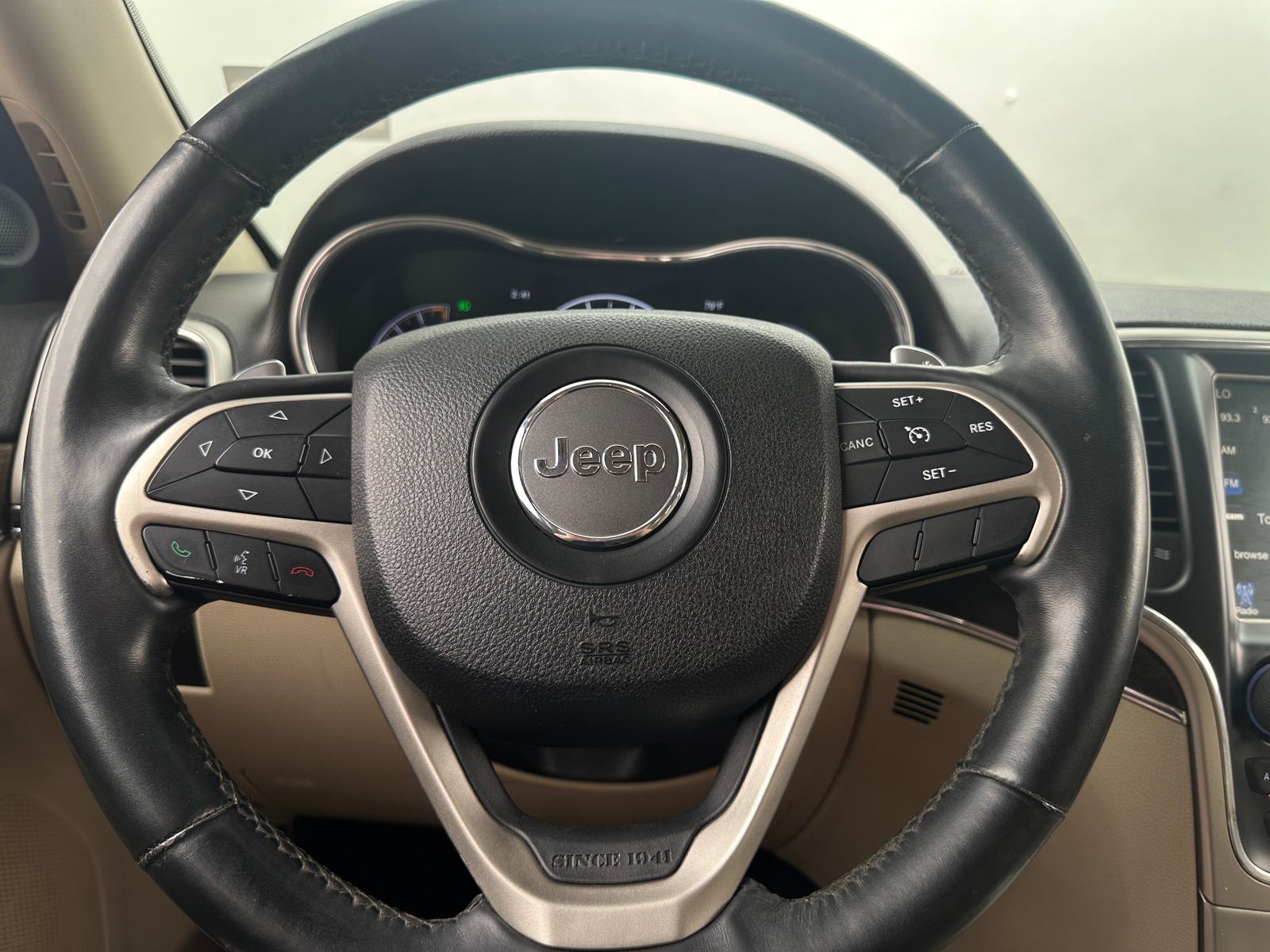 Thumbnail: 2014 Jeep Grand Cherokee - 4