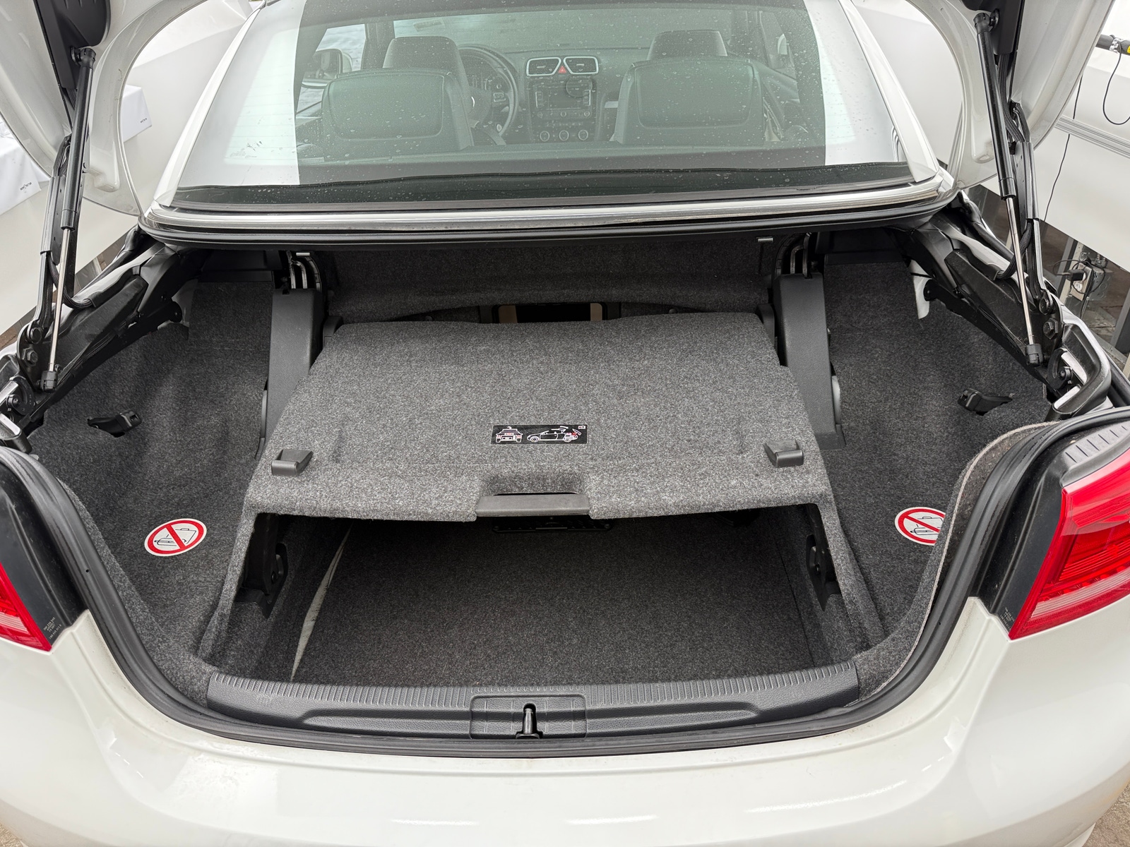 Thumbnail: 2015 Volkswagen Eos - 7