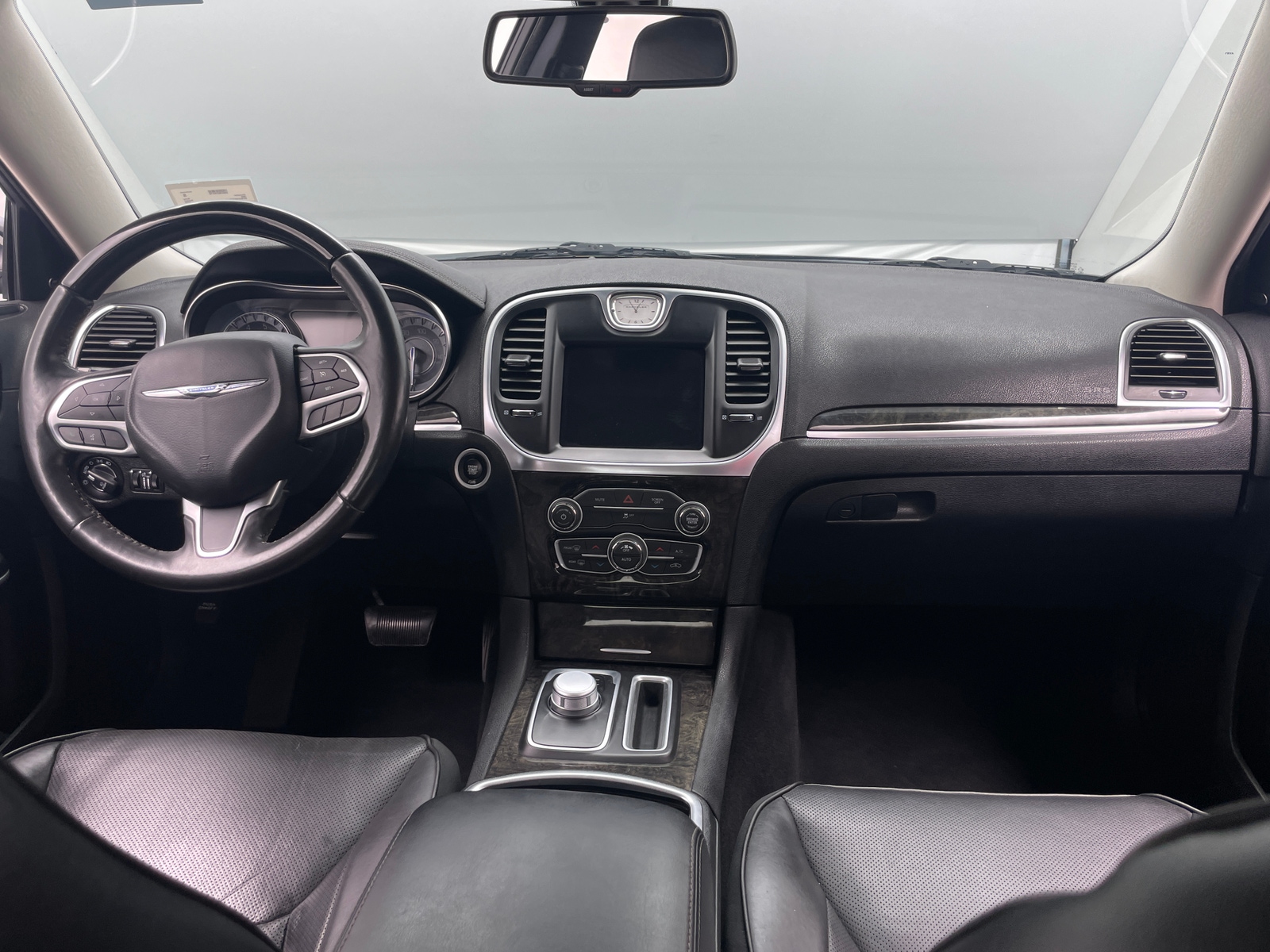 Thumbnail: 2020 Chrysler 300 - 2