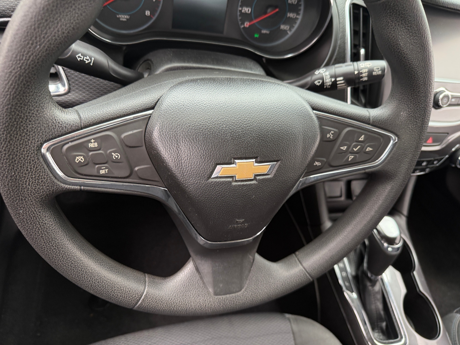Thumbnail: 2018 Chevrolet Cruze - 5