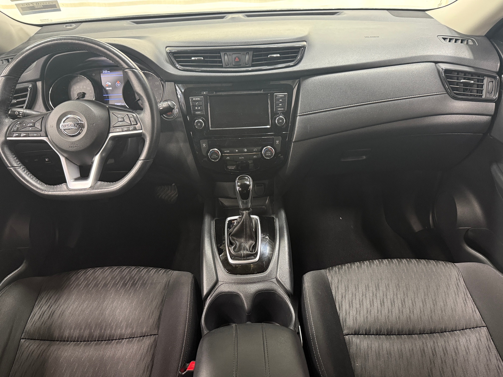 Thumbnail: 2019 Nissan Rogue - 3