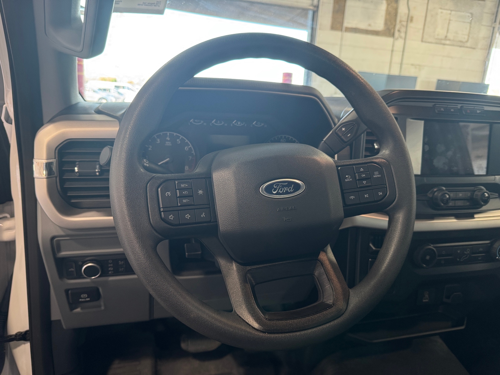 Thumbnail: 2022 Ford Econoline - 5
