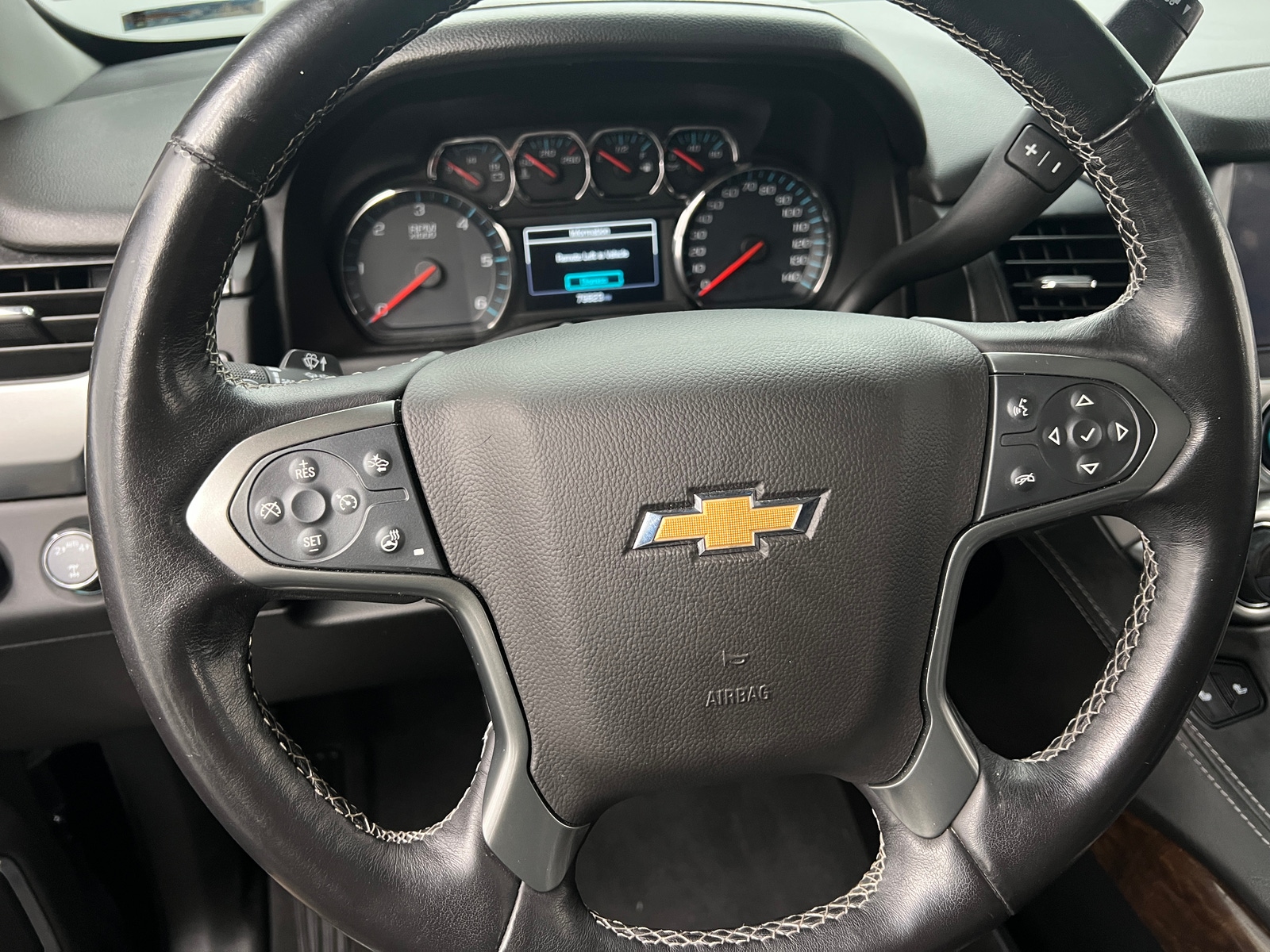 Thumbnail: 2019 Chevrolet Tahoe - 4