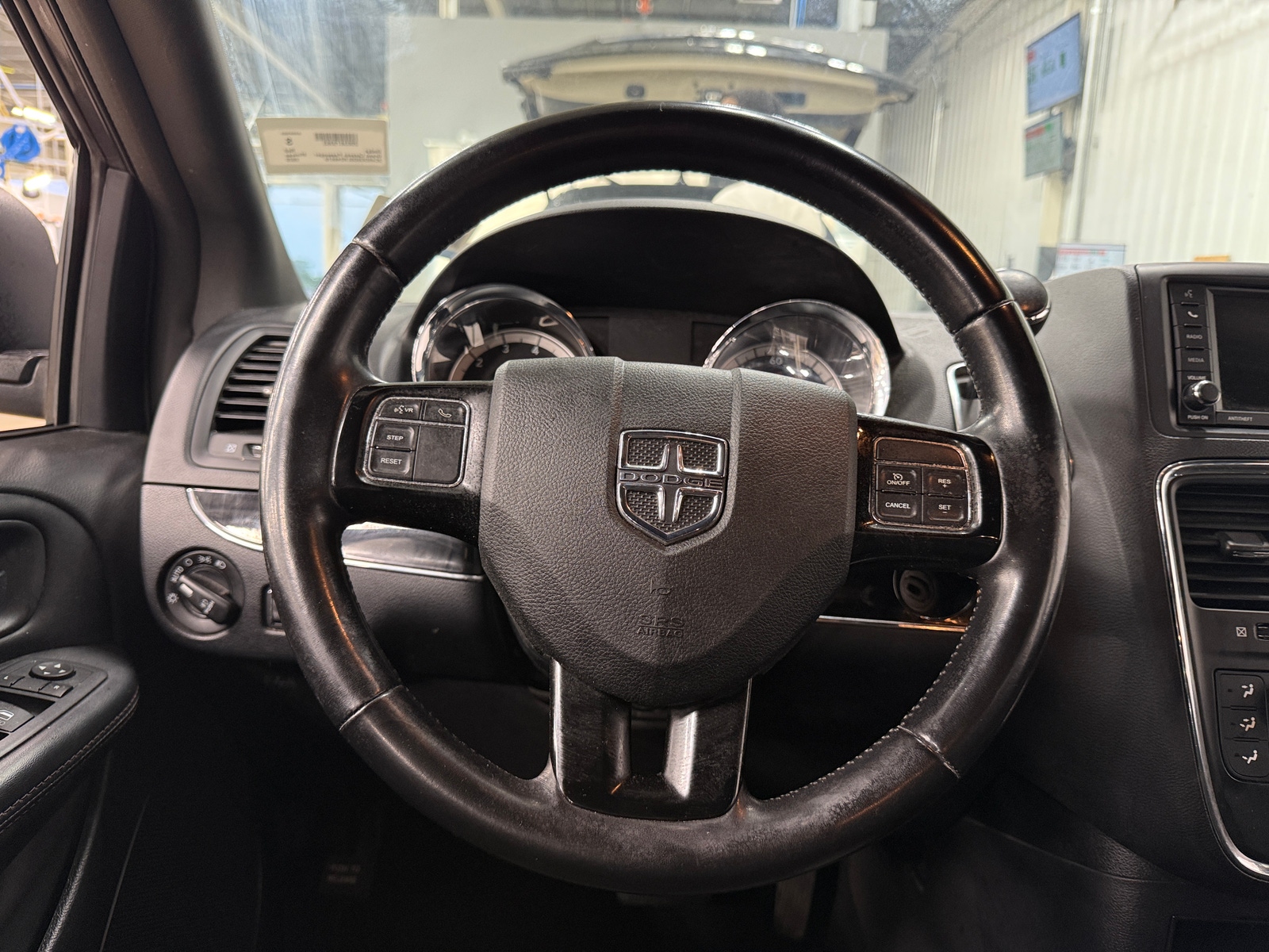 Thumbnail: 2020 Dodge Grand Caravan - 5