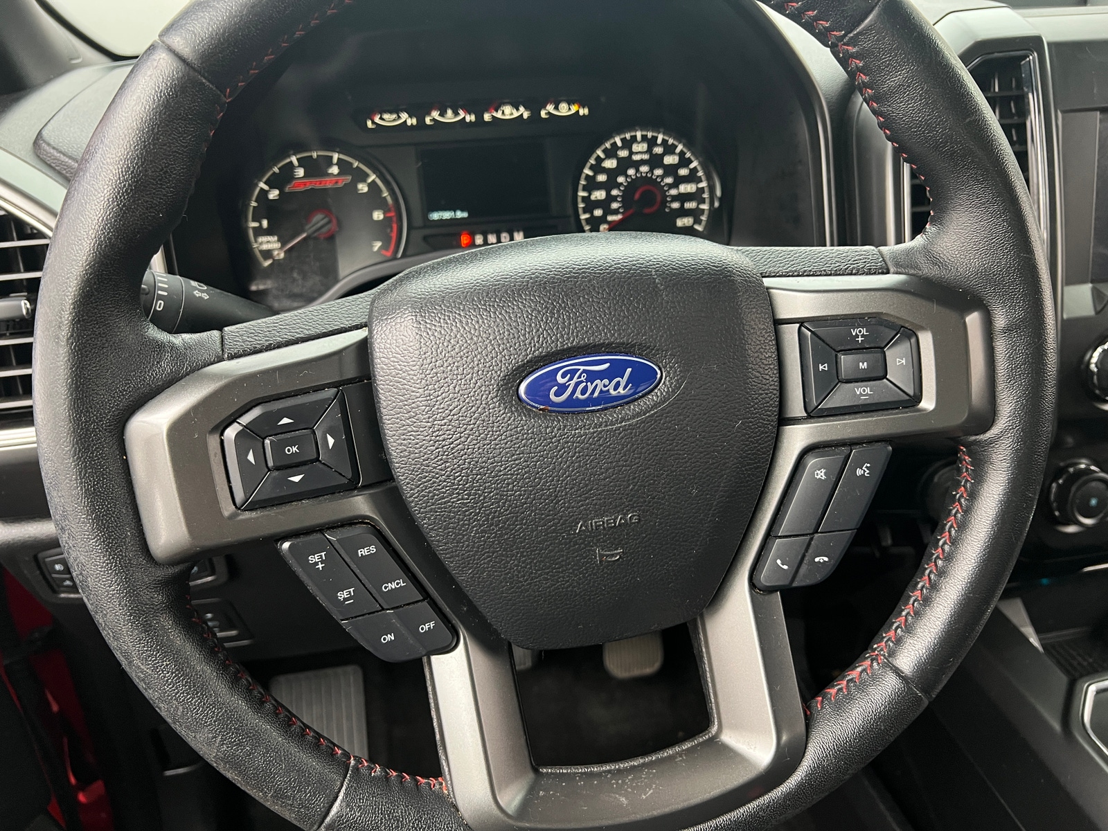Thumbnail: 2019 Ford Econoline - 5