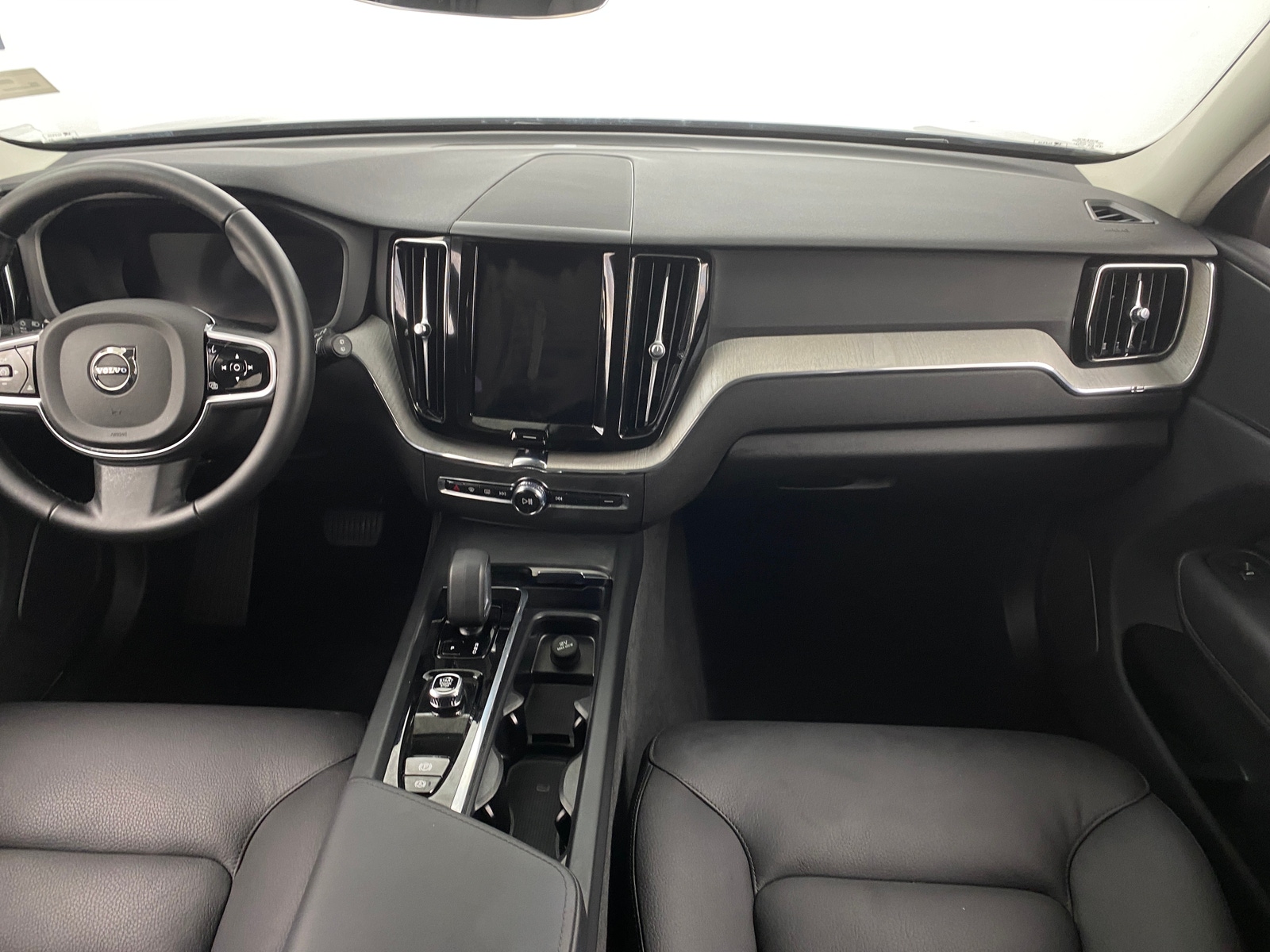 Thumbnail: 2025 Volvo XC60 - 2
