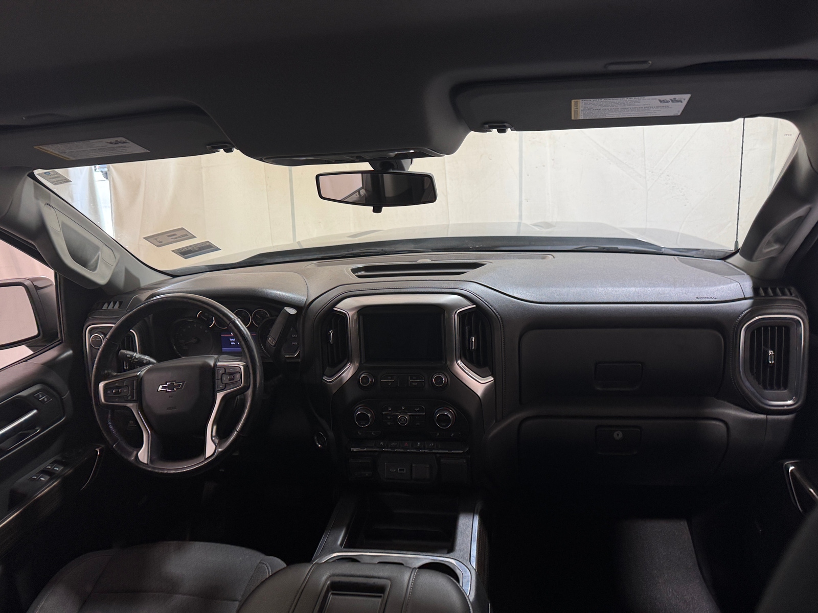 Thumbnail: 2020 Chevrolet Silverado 1500 - 3