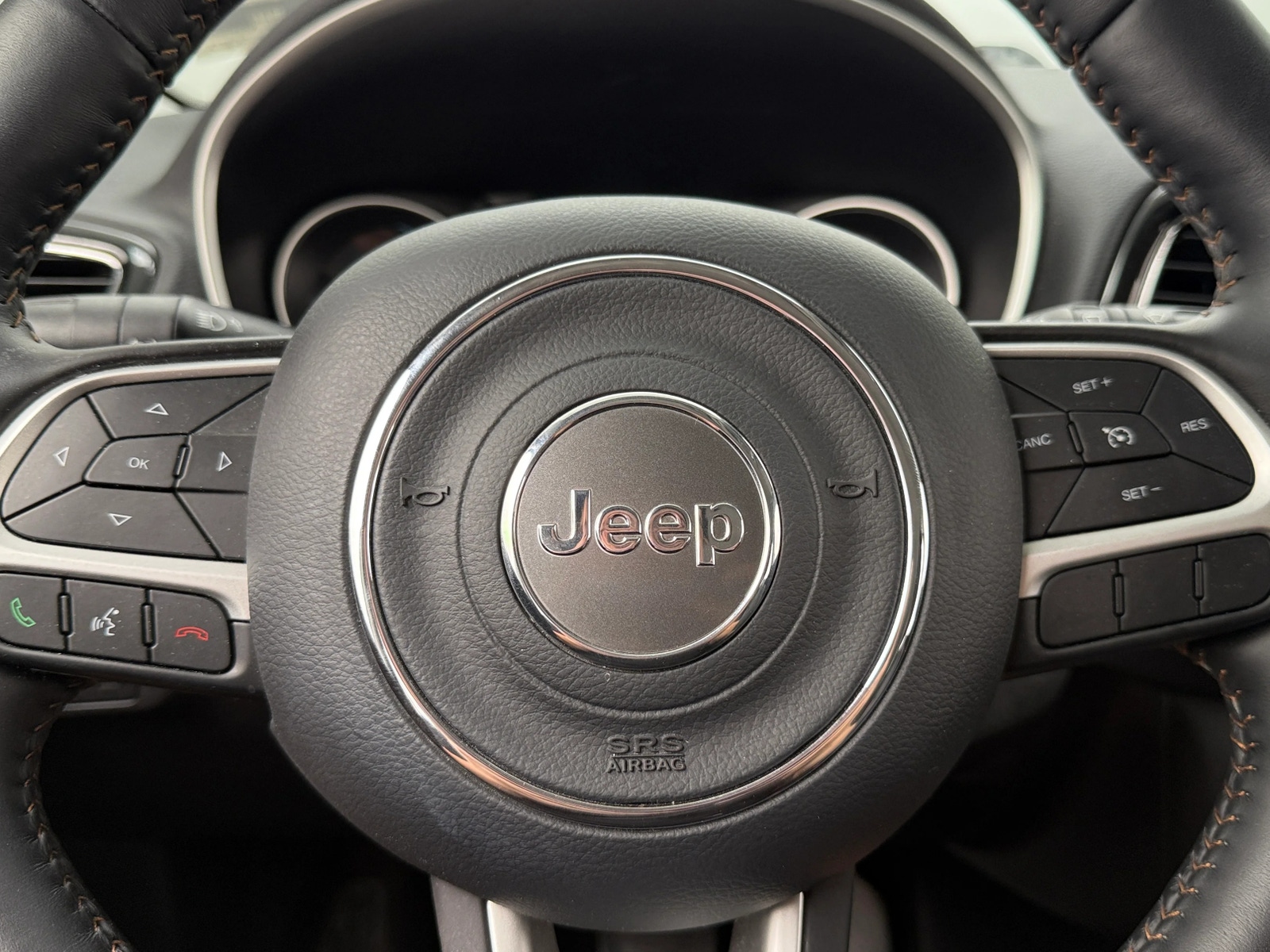 Thumbnail: 2019 Jeep Compass - 4