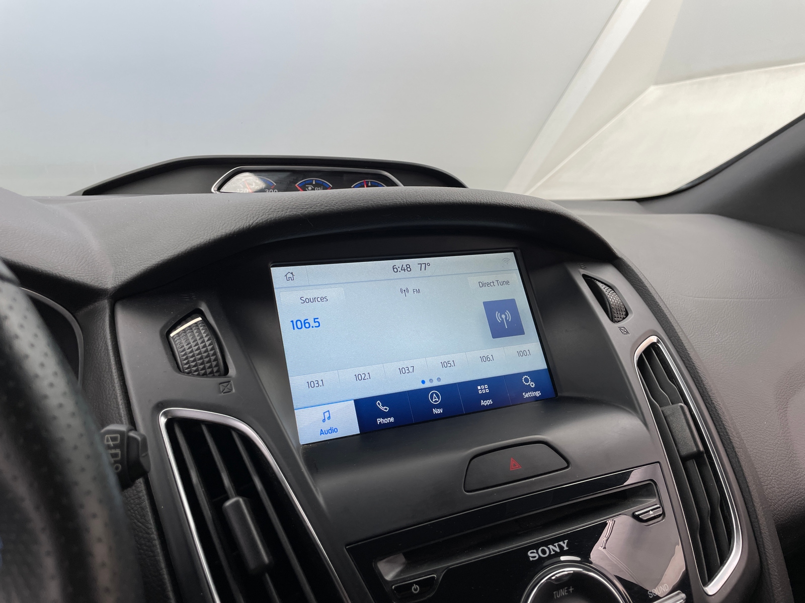 Thumbnail: 2016 Ford Focus - 3
