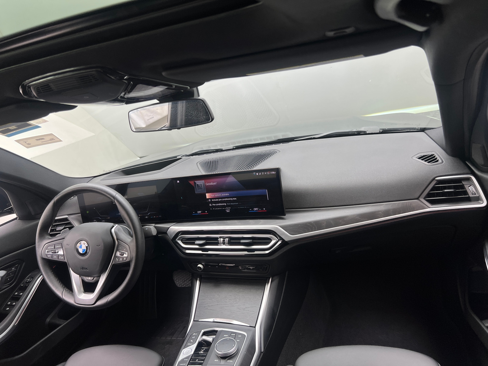 Thumbnail: 2023 BMW 3 Series - 2