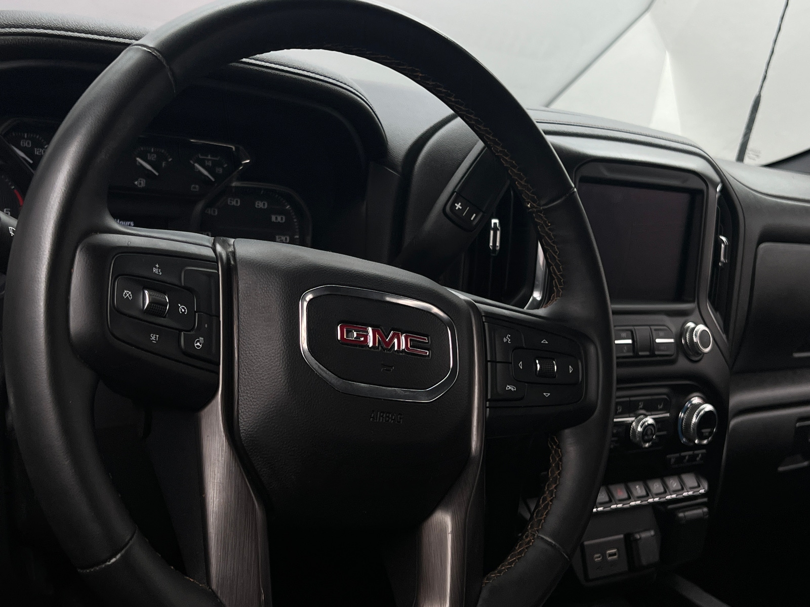 Thumbnail: 2023 GMC Sierra 2500 - 4