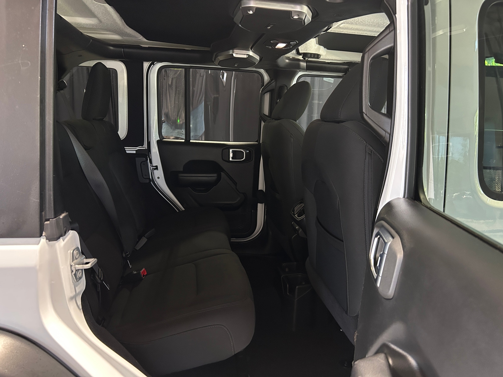 Thumbnail: 2018 Jeep Wrangler - 6