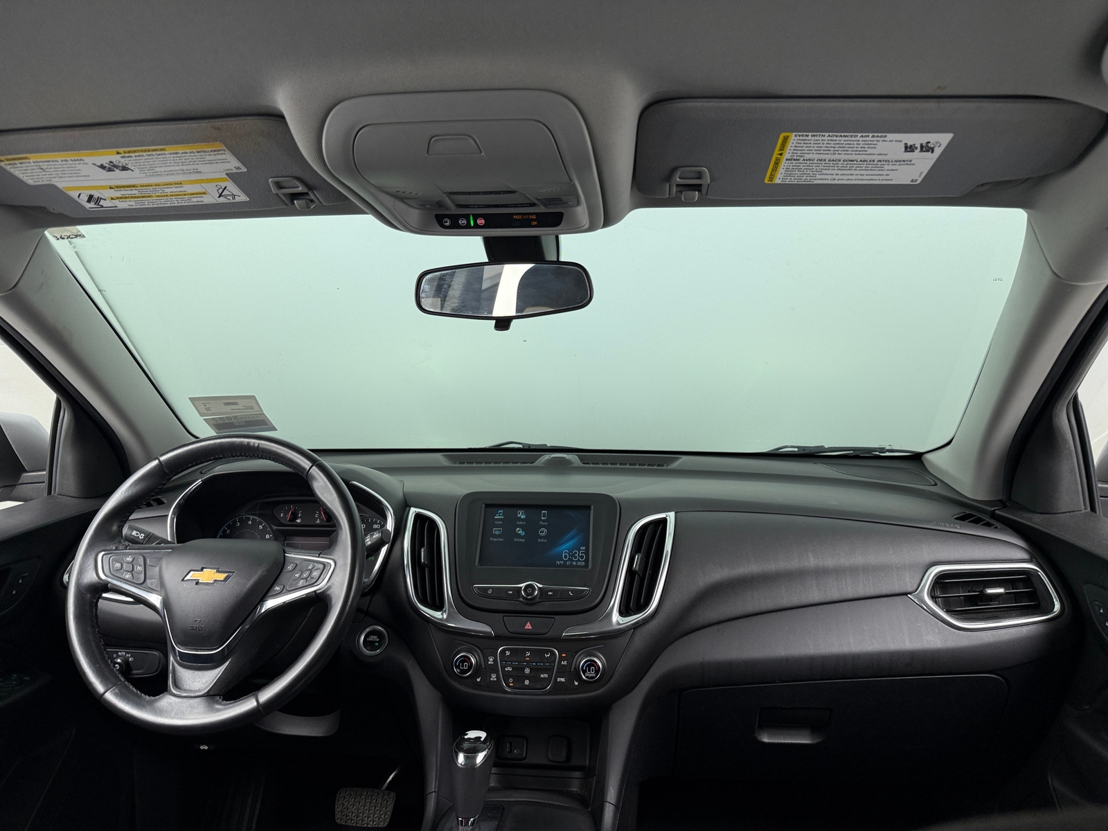 Thumbnail: 2018 Chevrolet Equinox - 3