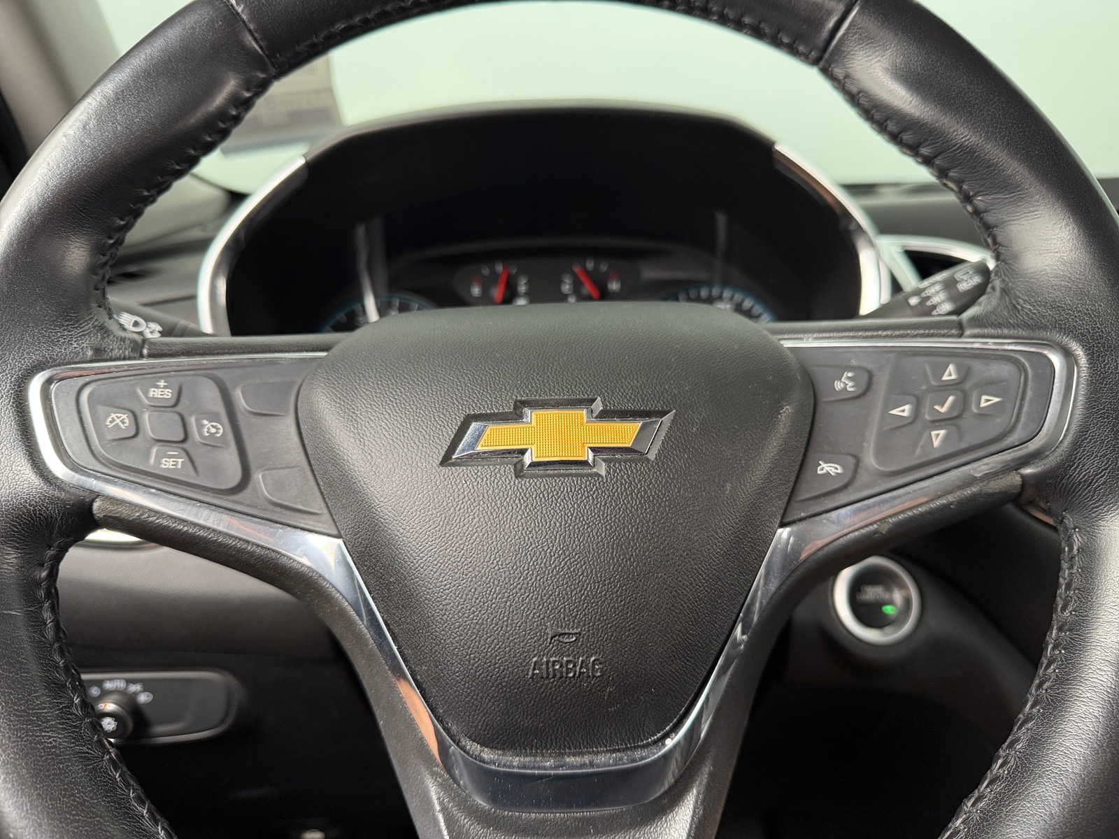 Thumbnail: 2018 Chevrolet Equinox - 5