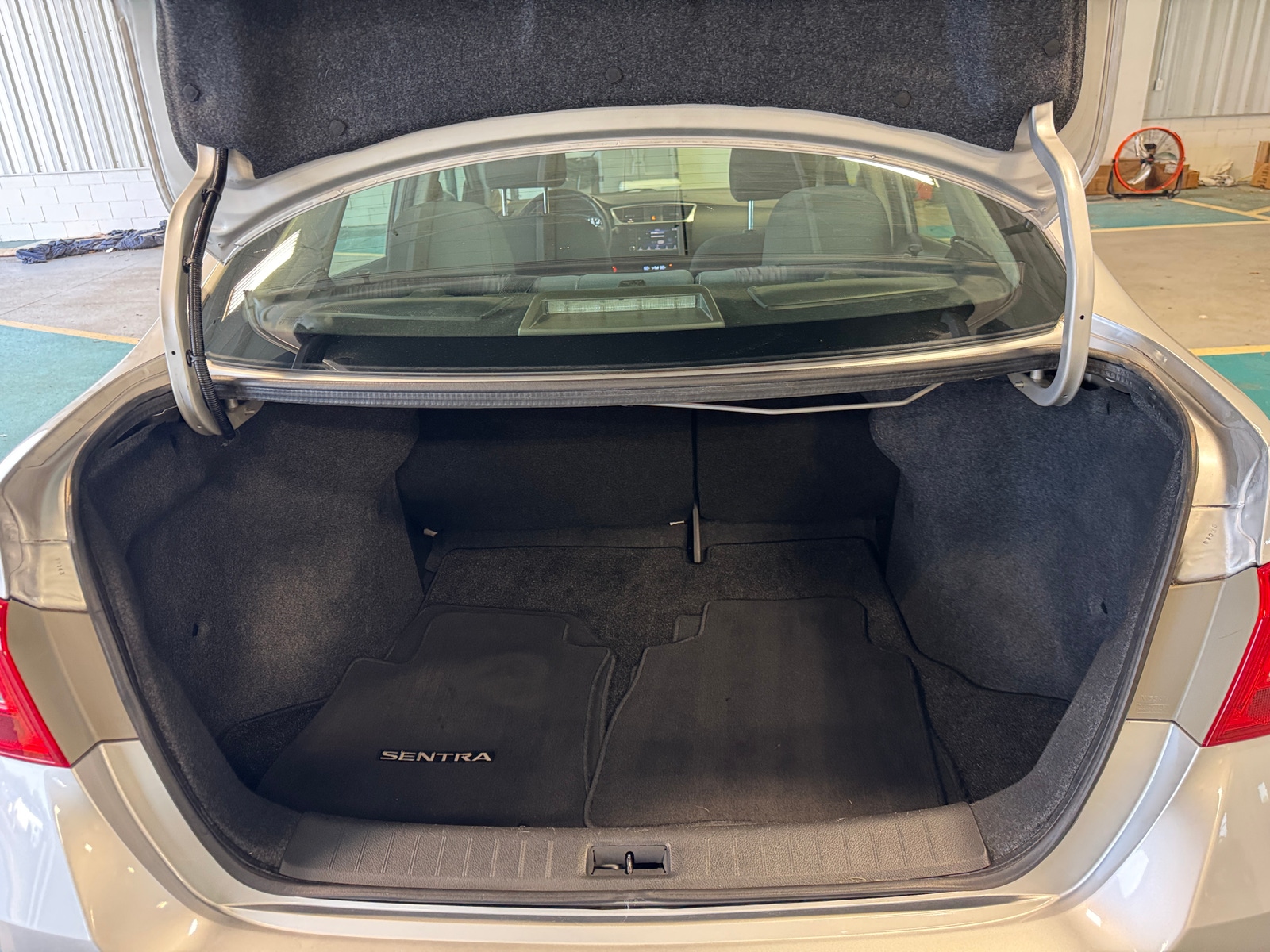 Thumbnail: 2019 Nissan Sentra - 7