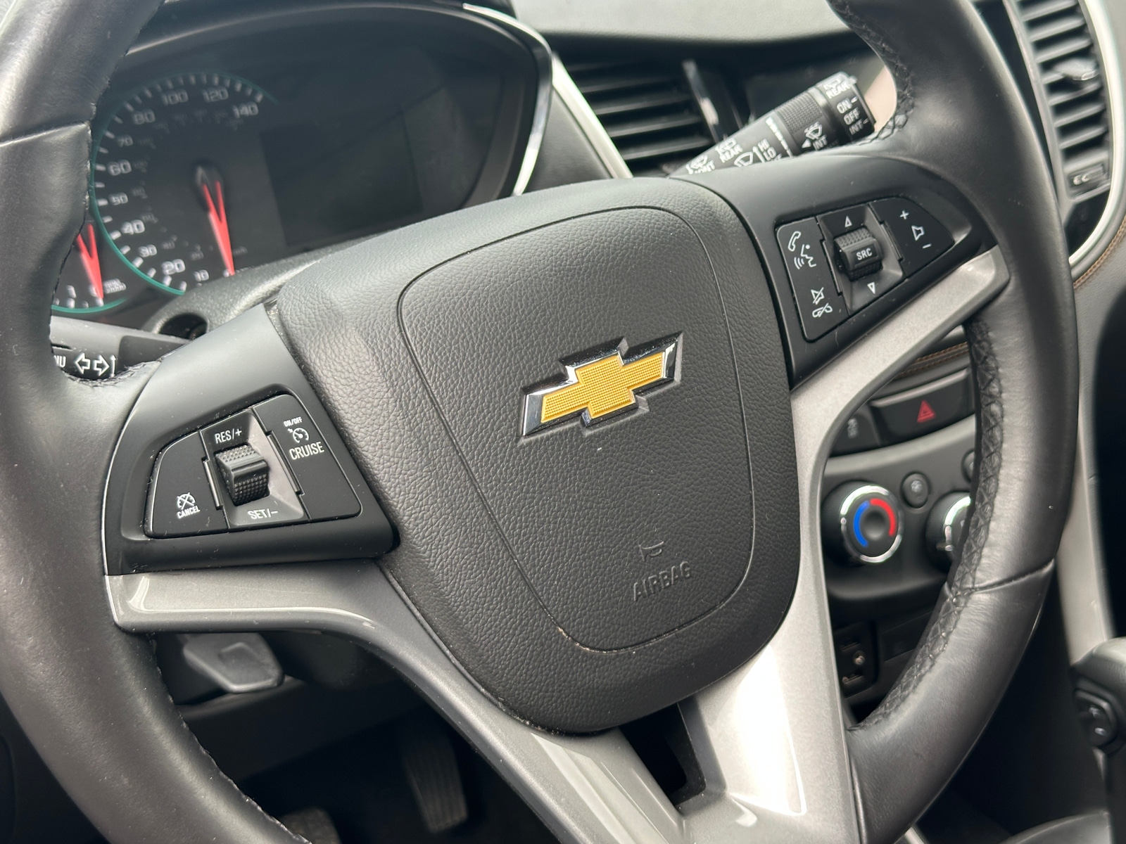 Thumbnail: 2018 Chevrolet Trax - 5