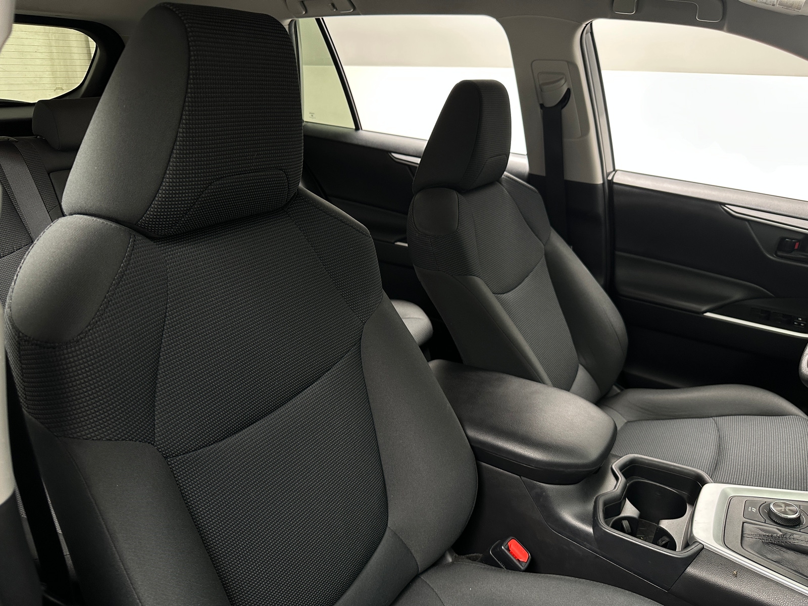 Thumbnail: 2020 Toyota RAV4 - 2