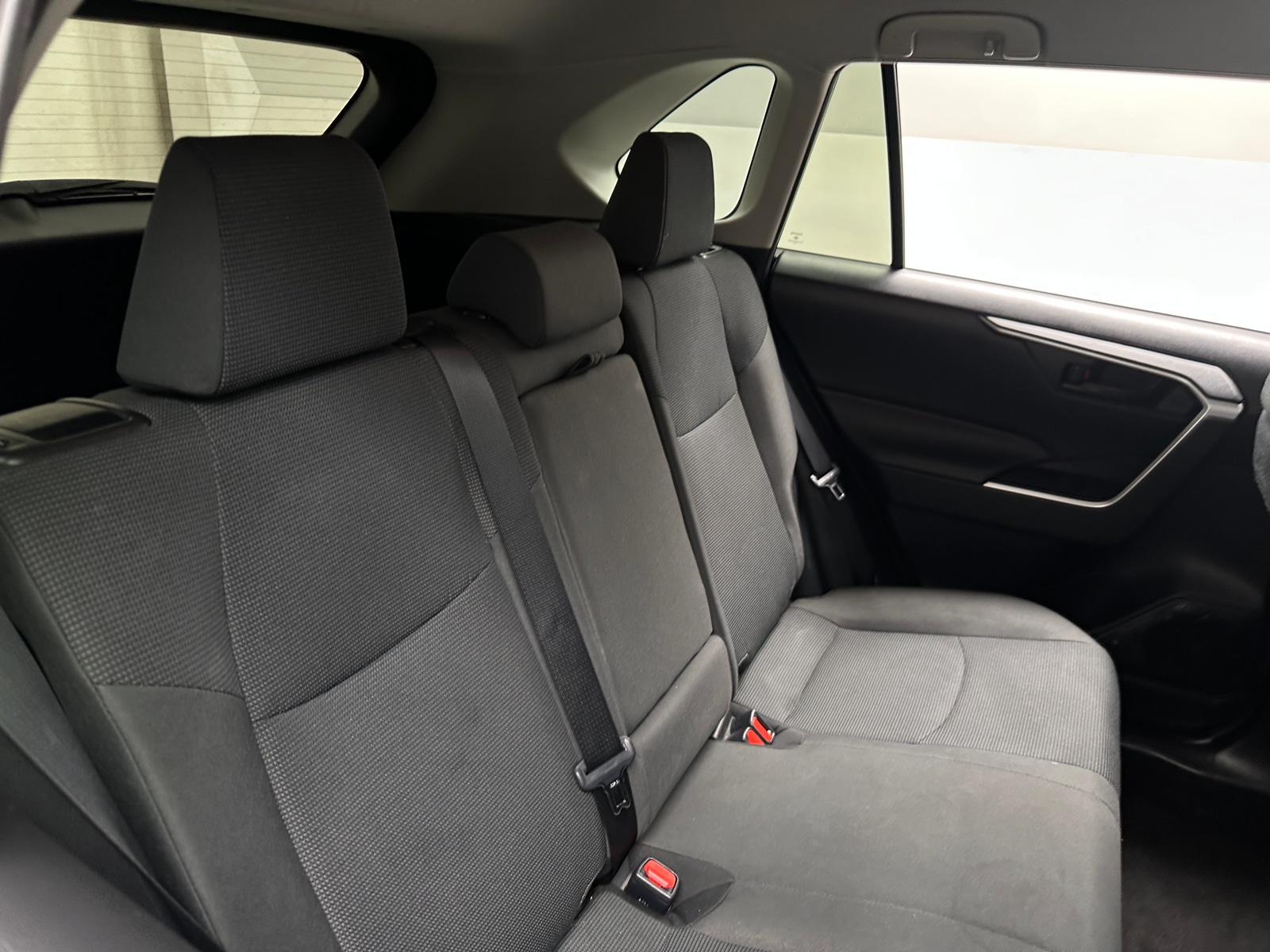Thumbnail: 2020 Toyota RAV4 - 6