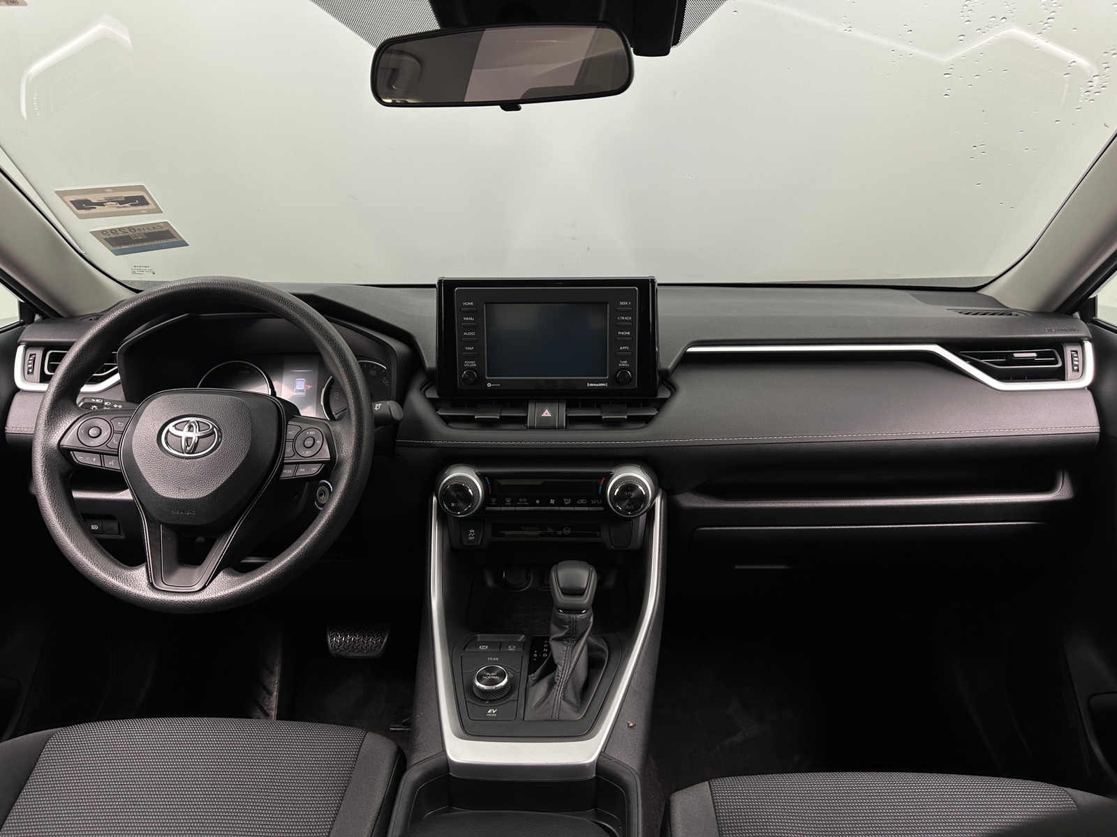 Thumbnail: 2020 Toyota RAV4 - 3