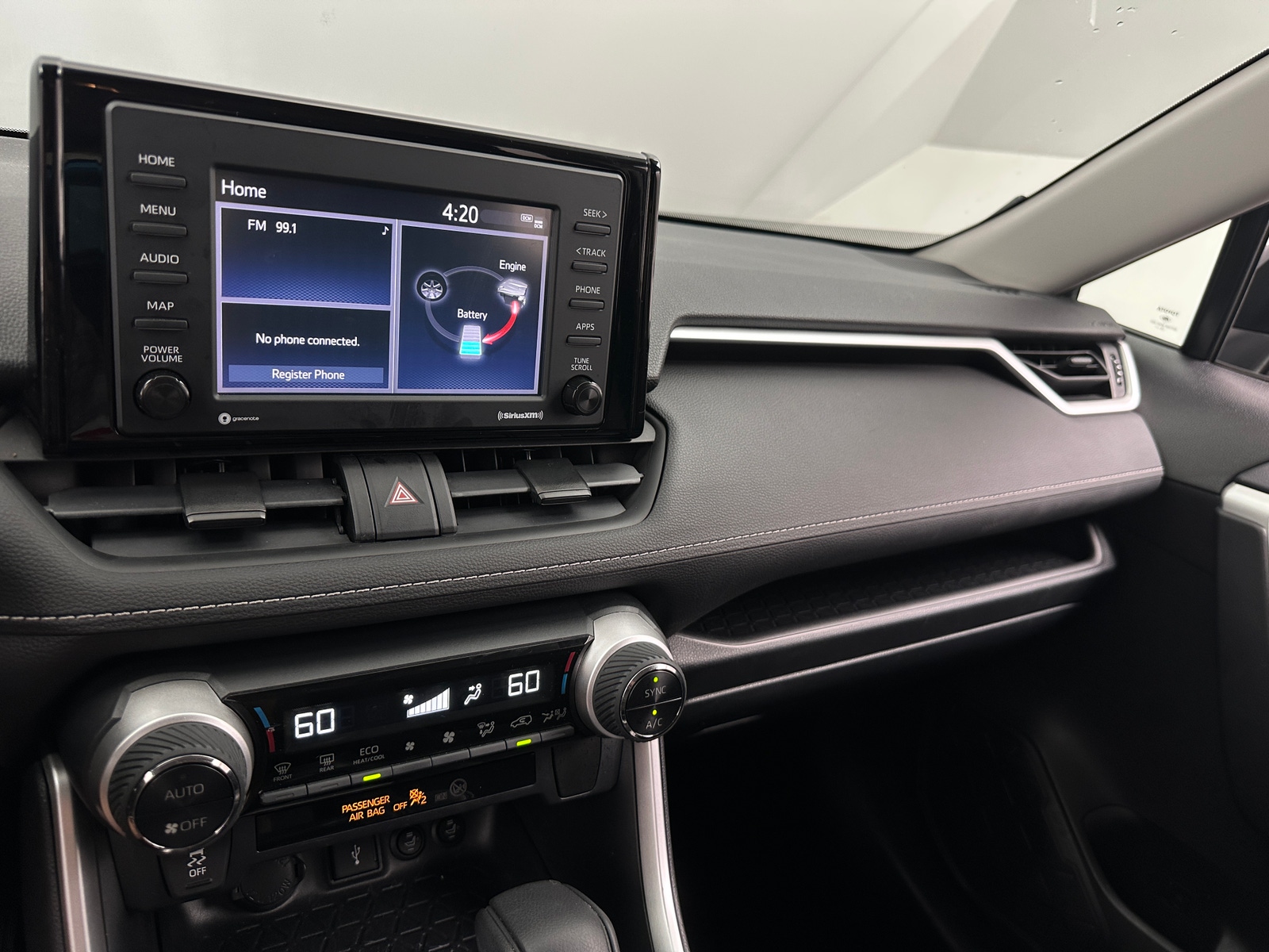 Thumbnail: 2020 Toyota RAV4 - 4