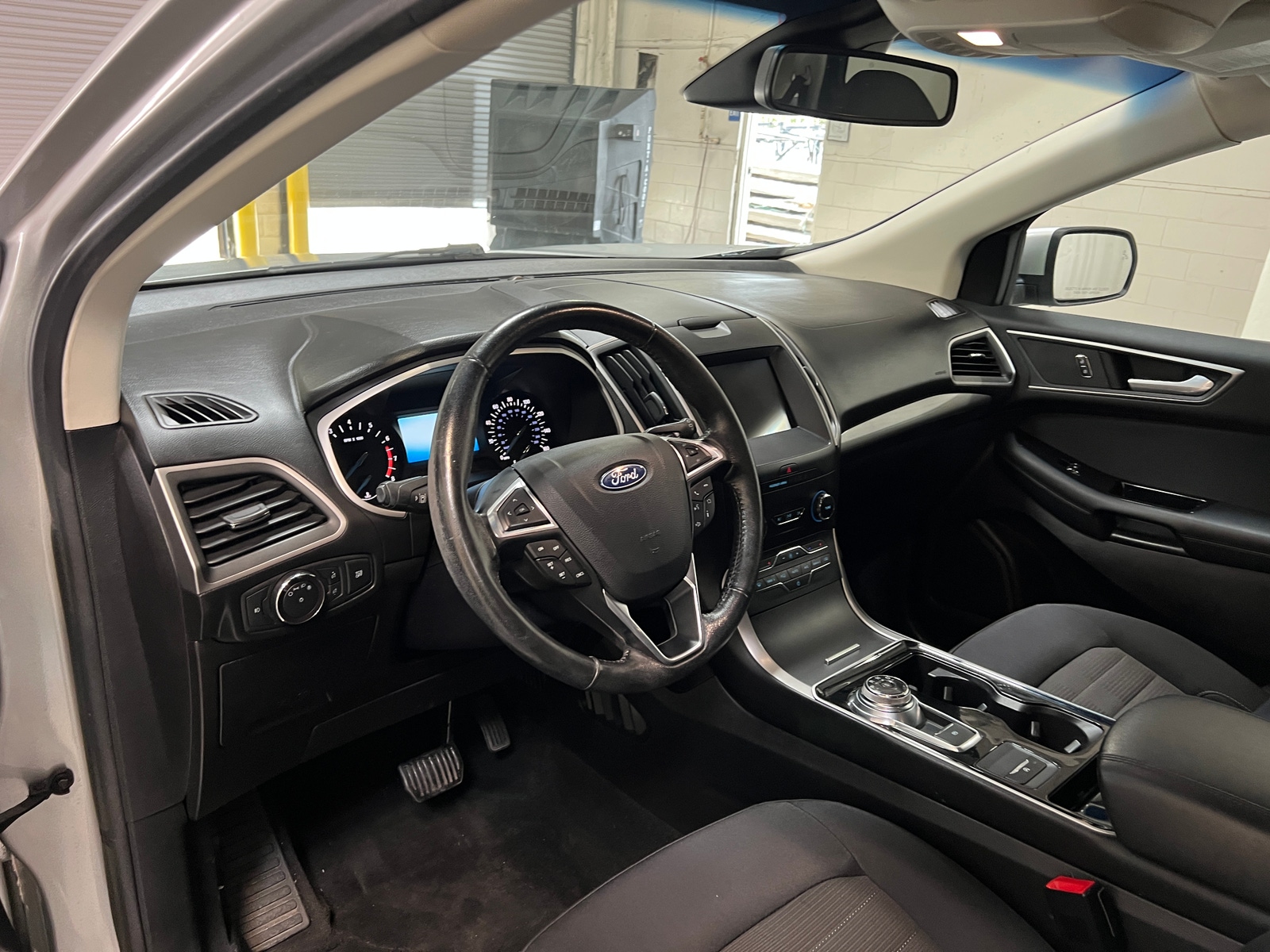 Thumbnail: 2019 Ford Edge - 3