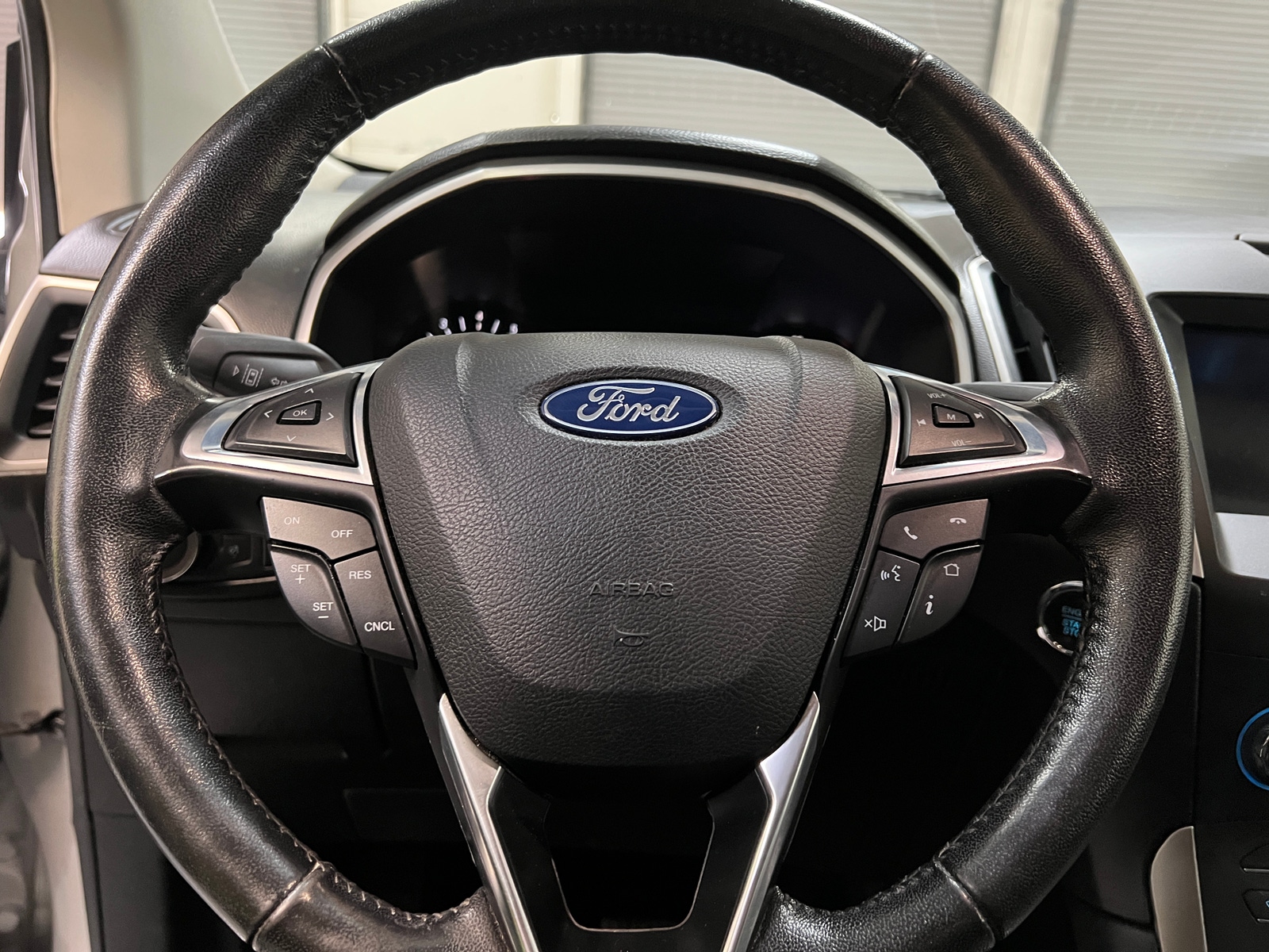 Thumbnail: 2019 Ford Edge - 5